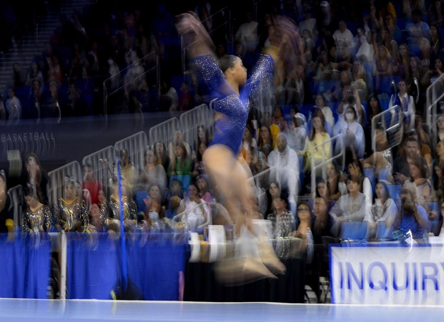 PICSTORY_6264844656_UCLA Gymnastics_02.JPG