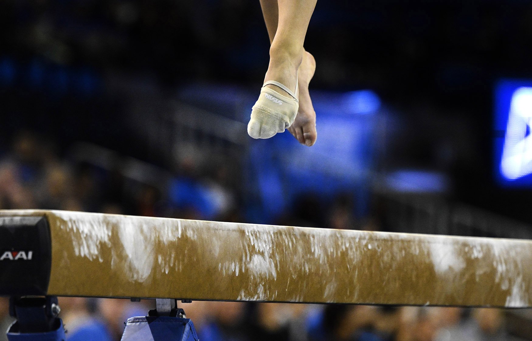 PICSTORY_6264844656_UCLA Gymnastics_09.JPG