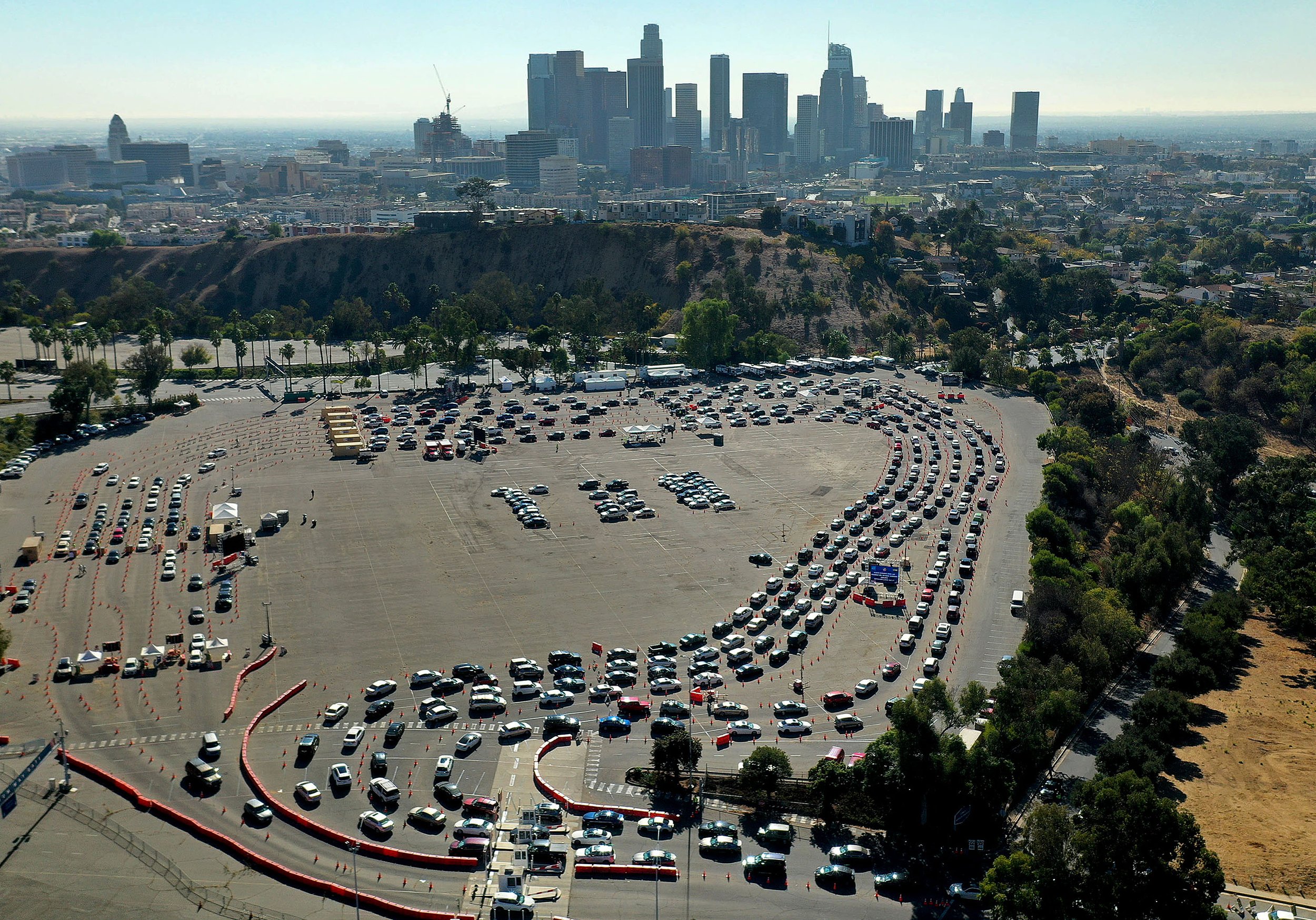  Covid-19 testing at the Dodger Stadium parking lot on Tuesday, November 17, 2020.  (Photo by Dean Musgrove, Los Angeles Daily News/SCNG) 