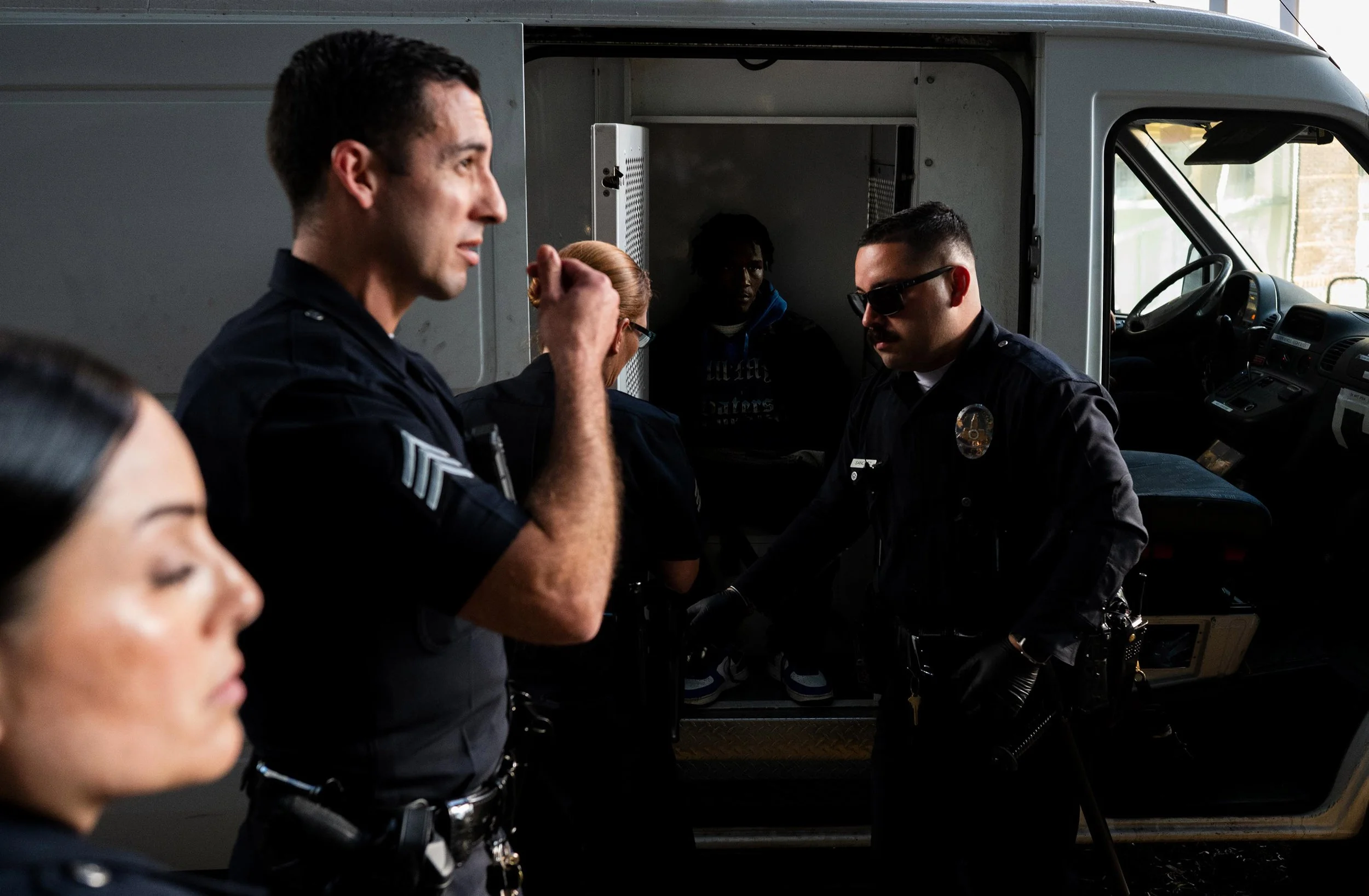 2nd_PICSTORY_Ghawam Kouchaki - Freelance_DodgersVictoryParade_-10.jpg