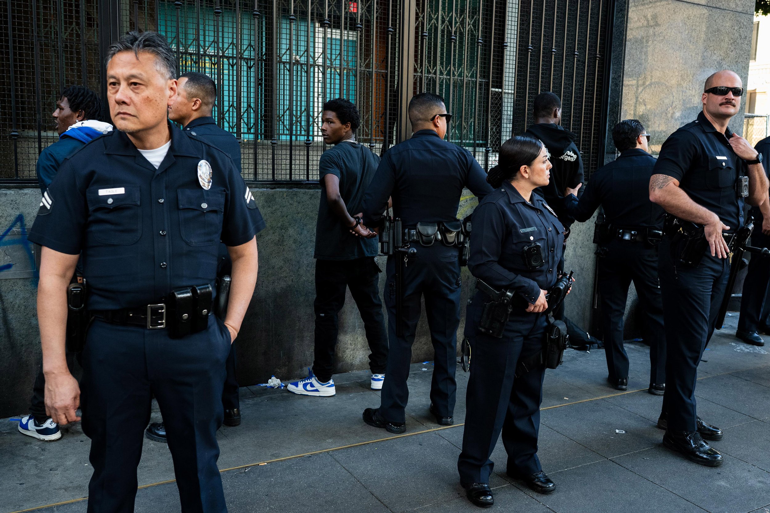 2nd_PICSTORY_Ghawam Kouchaki - Freelance_DodgersVictoryParade_-9.jpg