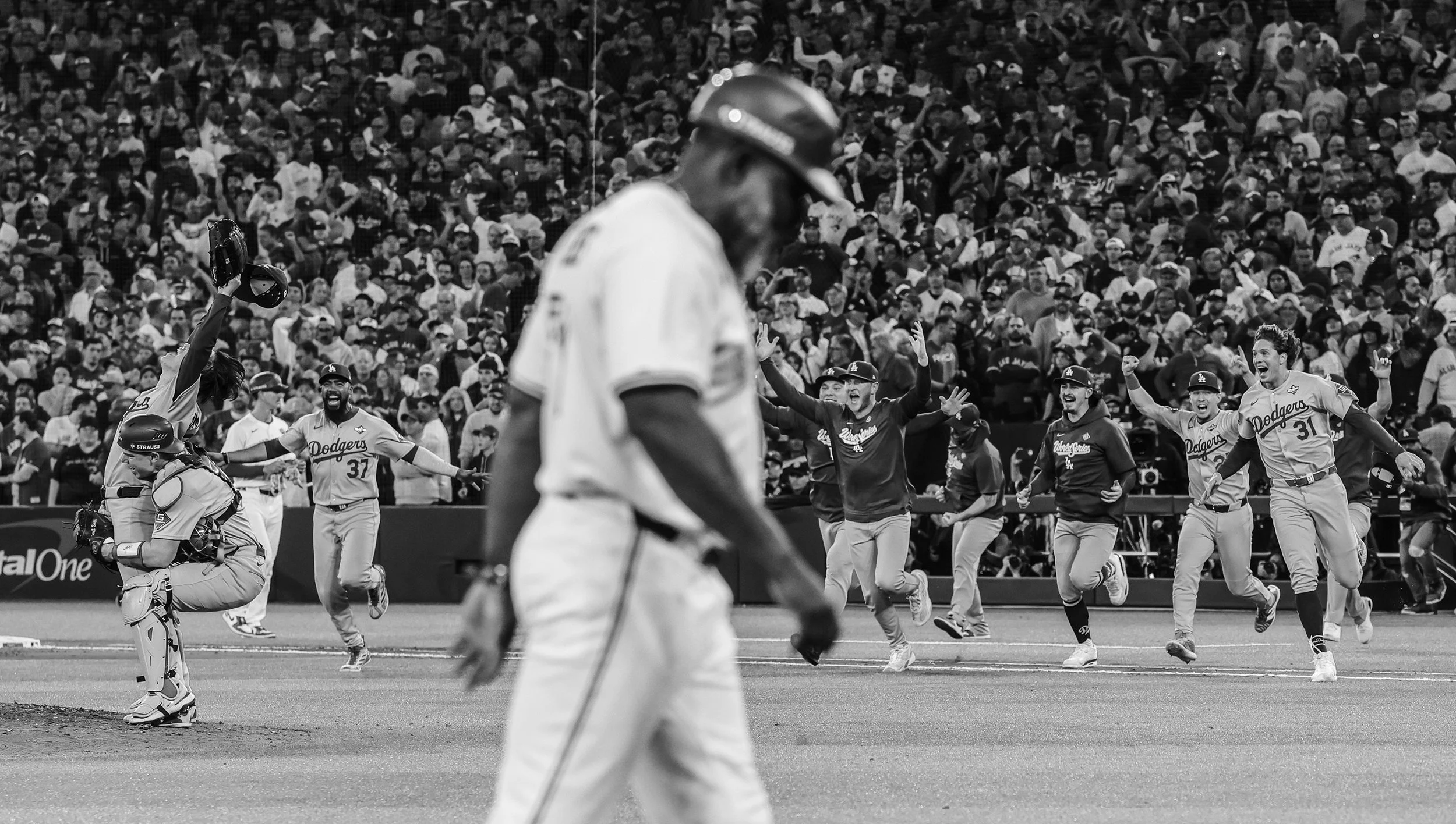 1st_PHOTOESSAY_Robert Gauthier - Los Angeles Times_Winning!_10.JPG