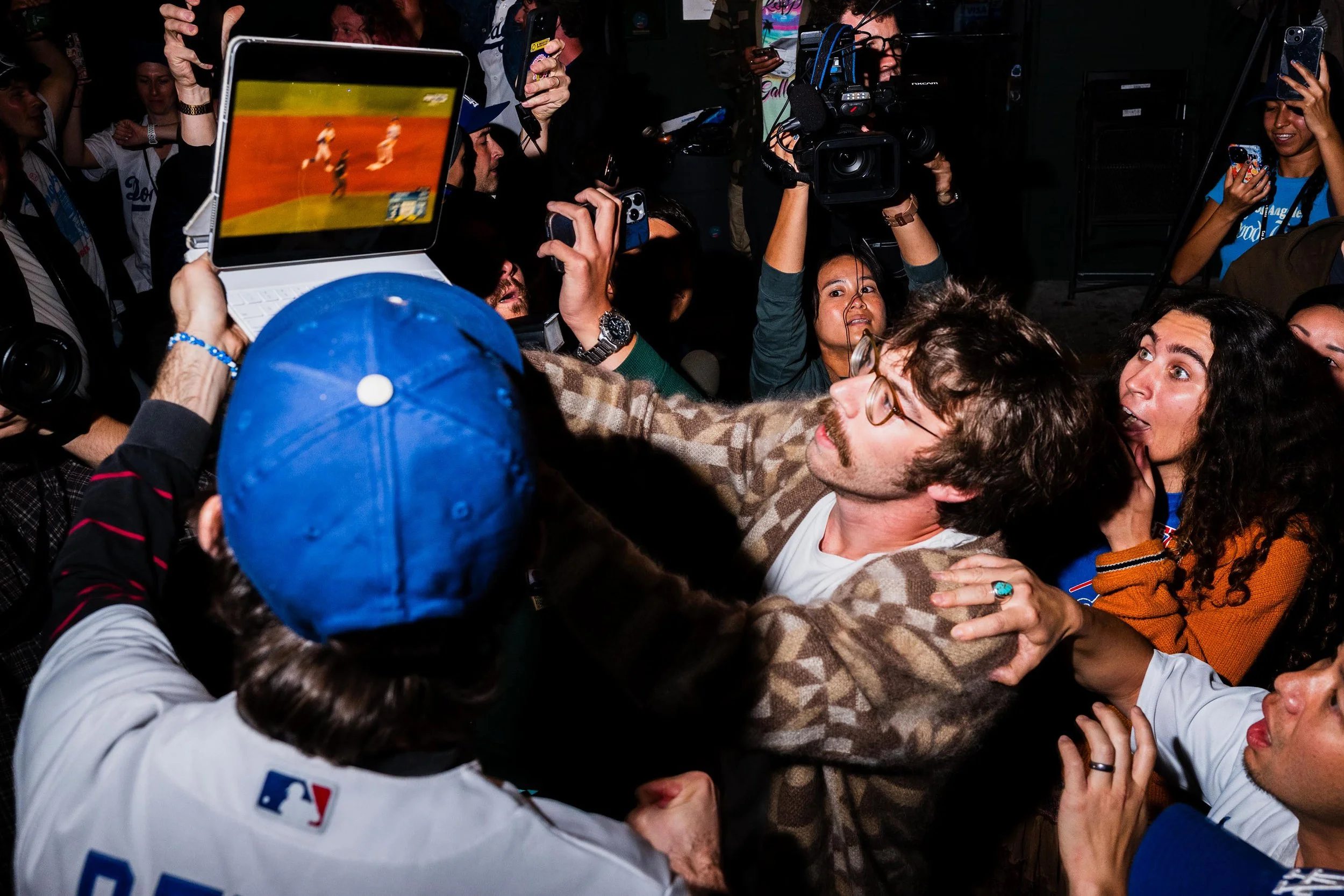 HM1_PHOTOESSAY_Ghawam Kouchaki - Freelance_DodgersVictoryCelebration_-2.jpg