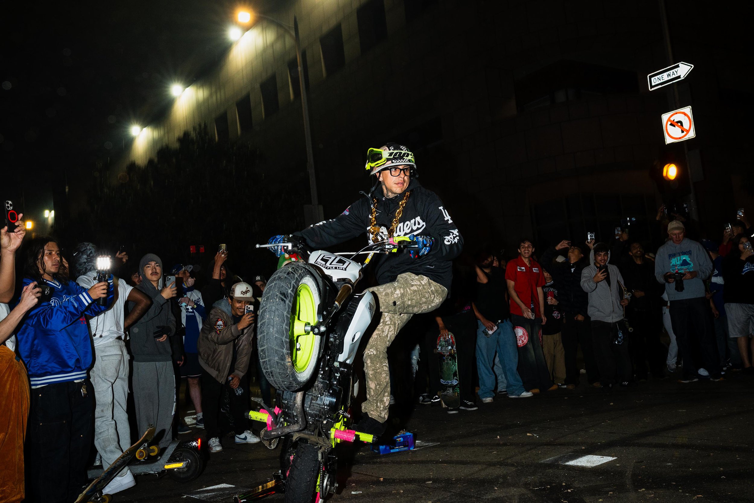 HM1_PHOTOESSAY_Ghawam Kouchaki - Freelance_DodgersVictoryCelebration_-12.jpg