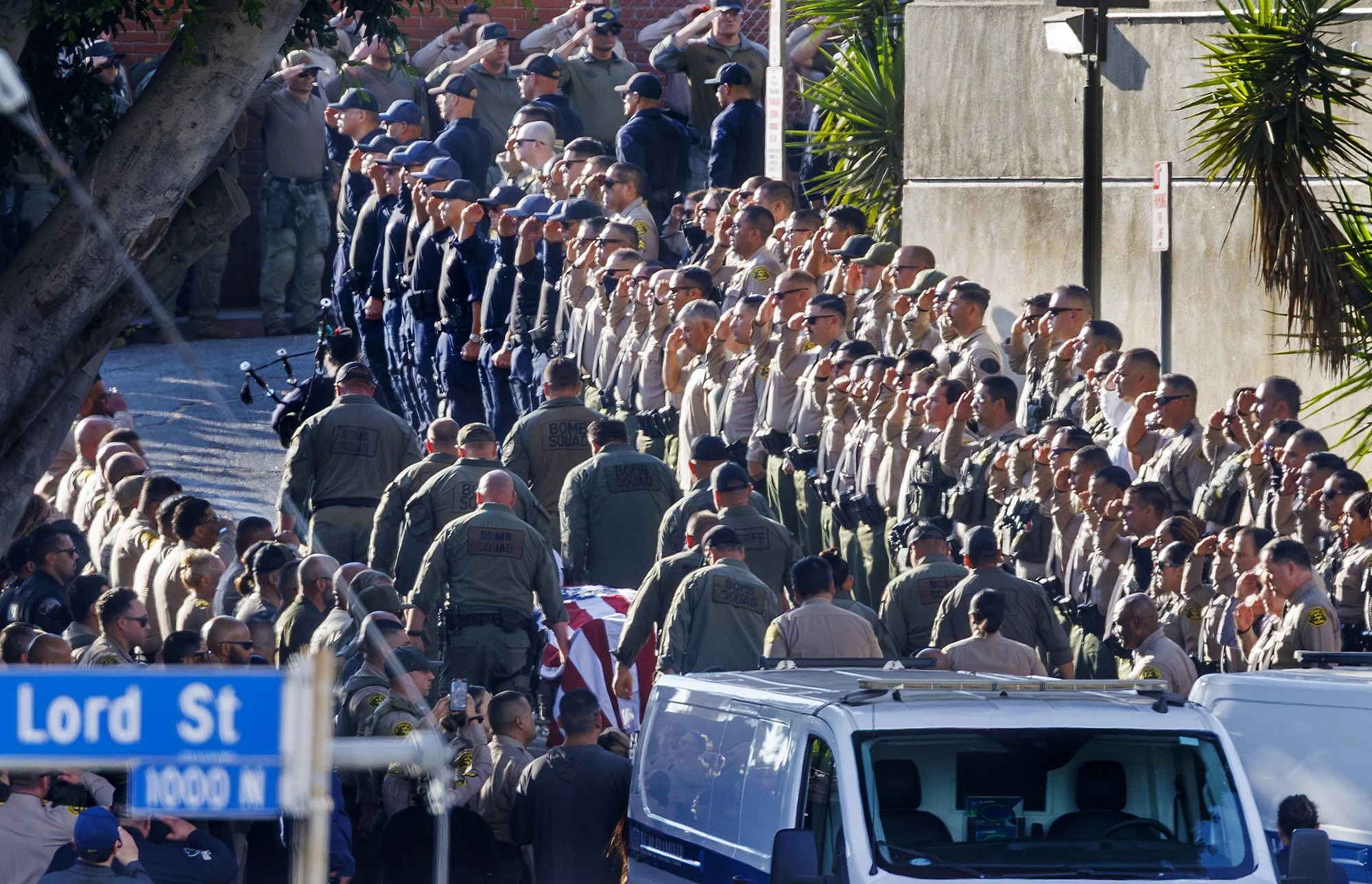 03_GENNews_Gina Ferazzi Los Angeles Times_01.JPG