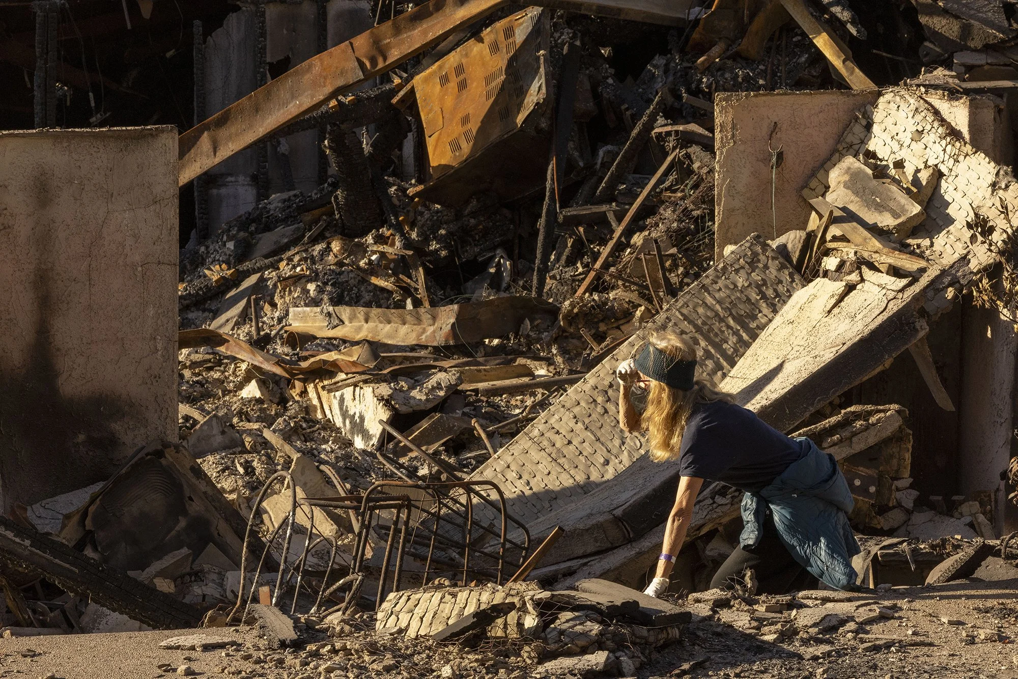 _PHOTOESSAY_Jill Connelly Freelance_LAFIRES11.JPG