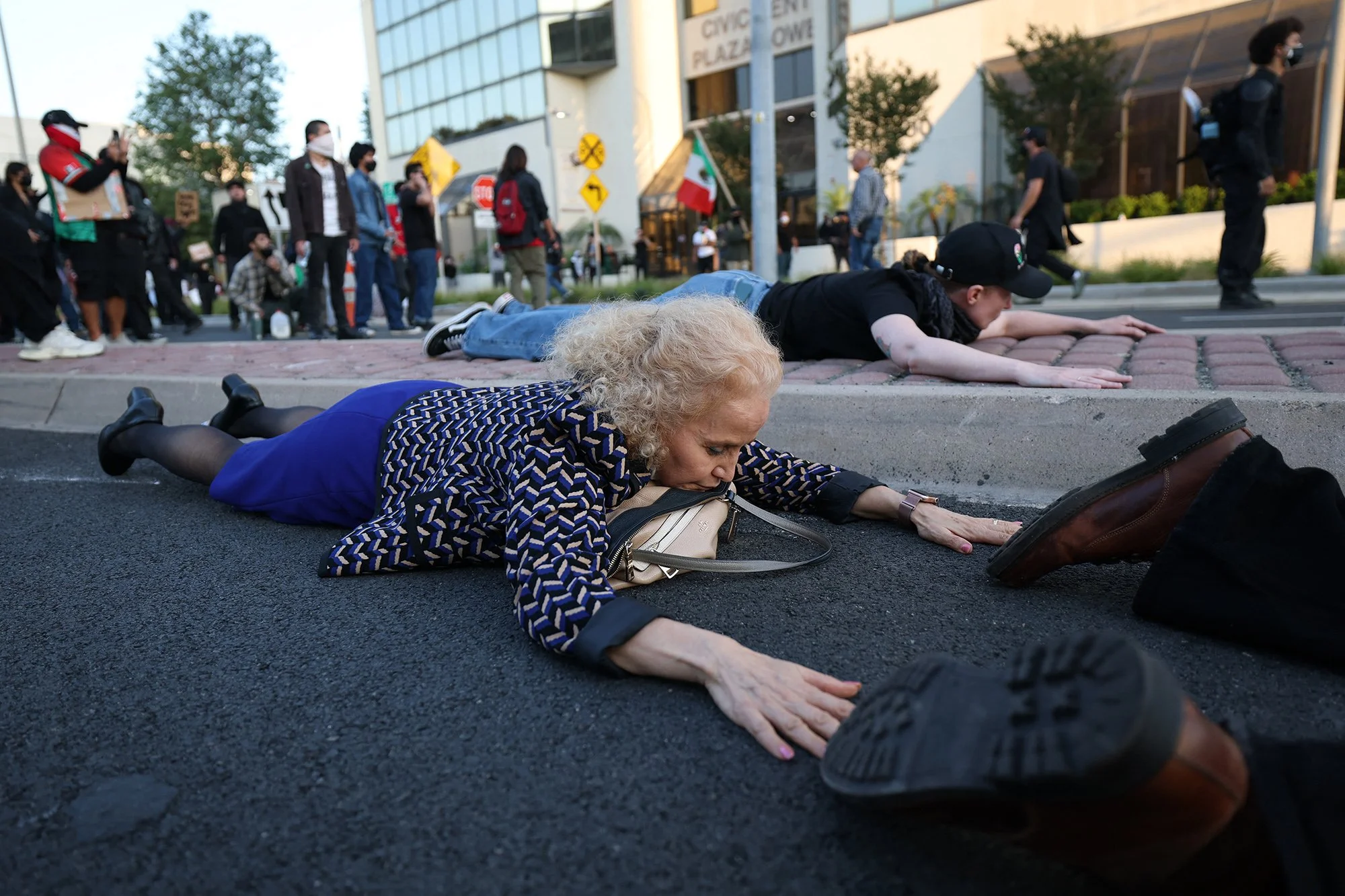 _PHOTOESSAY_Patrick Fallon AFP_ShockAndAwe_05.JPG