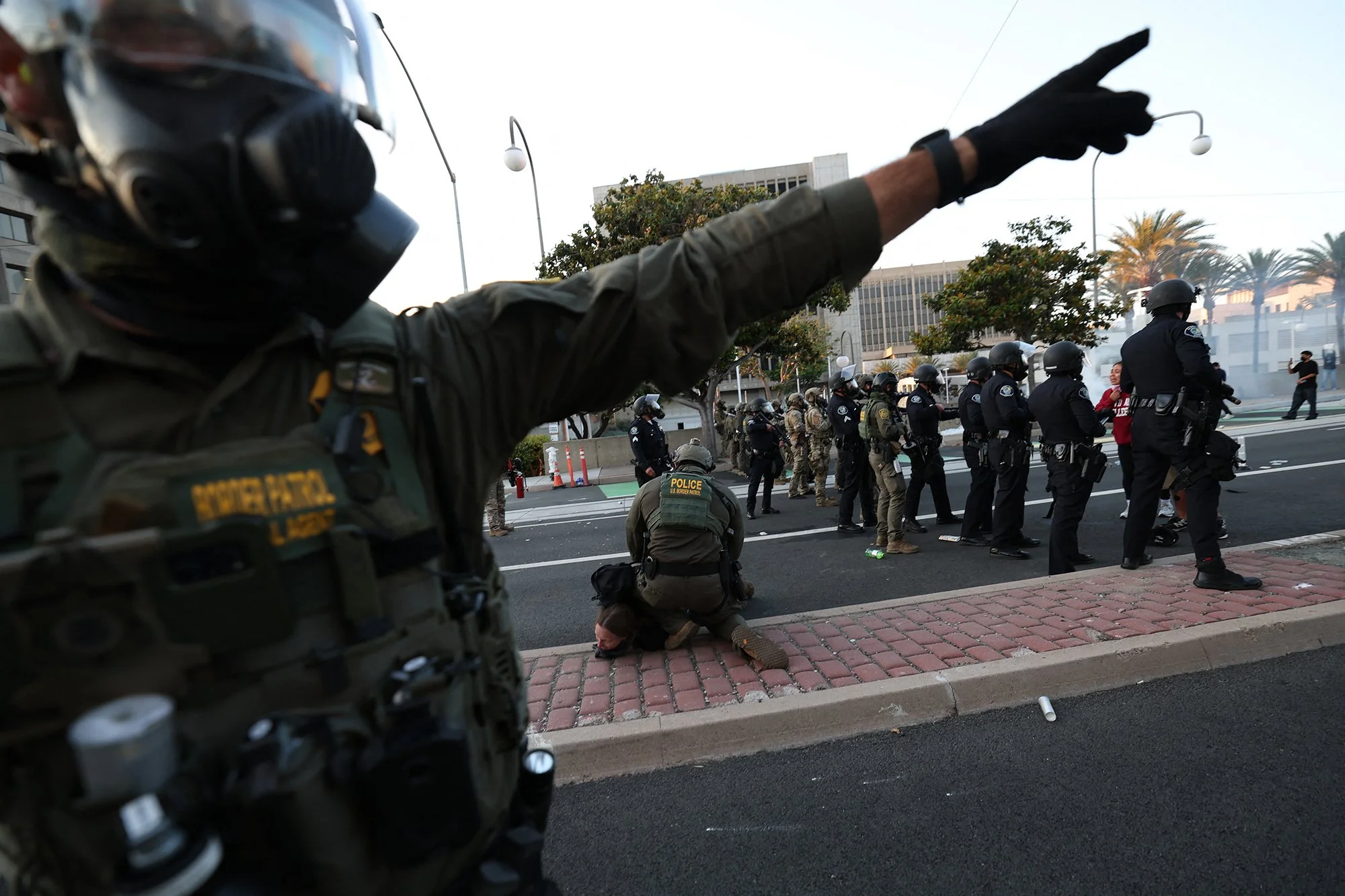 _PHOTOESSAY_Patrick Fallon AFP_ShockAndAwe_06.JPG