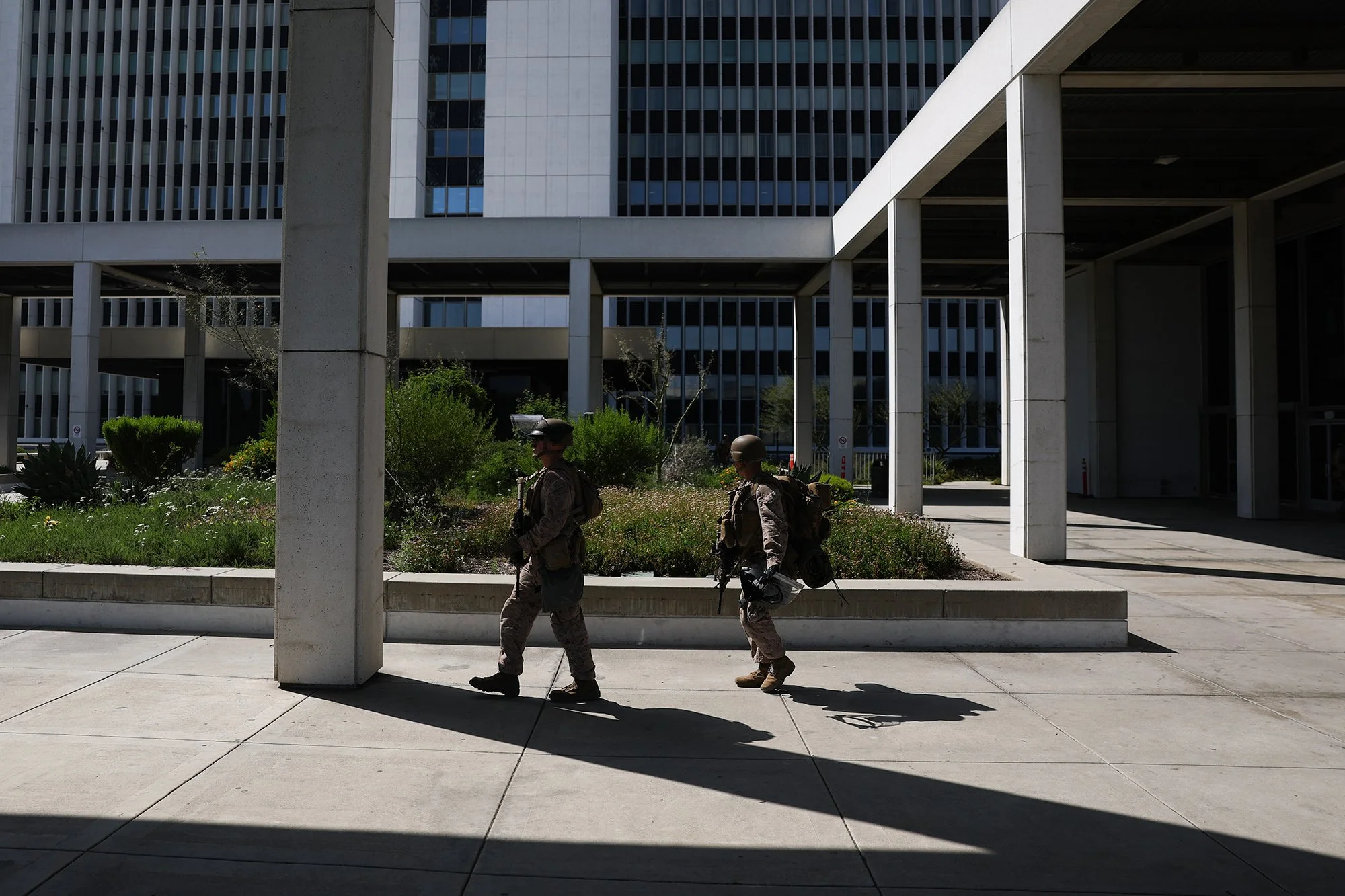 _PHOTOESSAY_Patrick Fallon AFP_ShockAndAwe_12.JPG