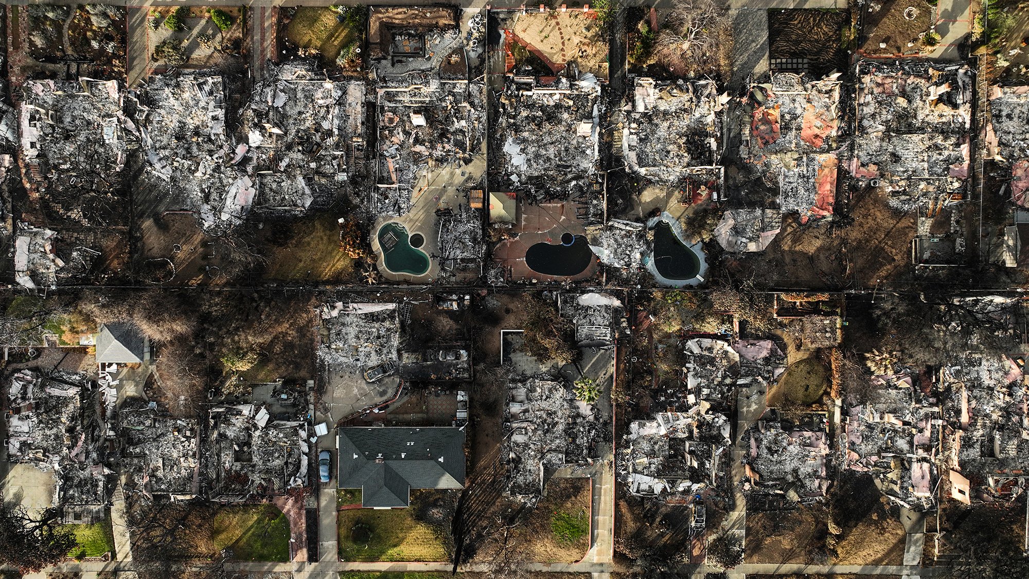 _PICSTORY_Robert Gauthier Los Angeles Times_City Aflame_09.JPG