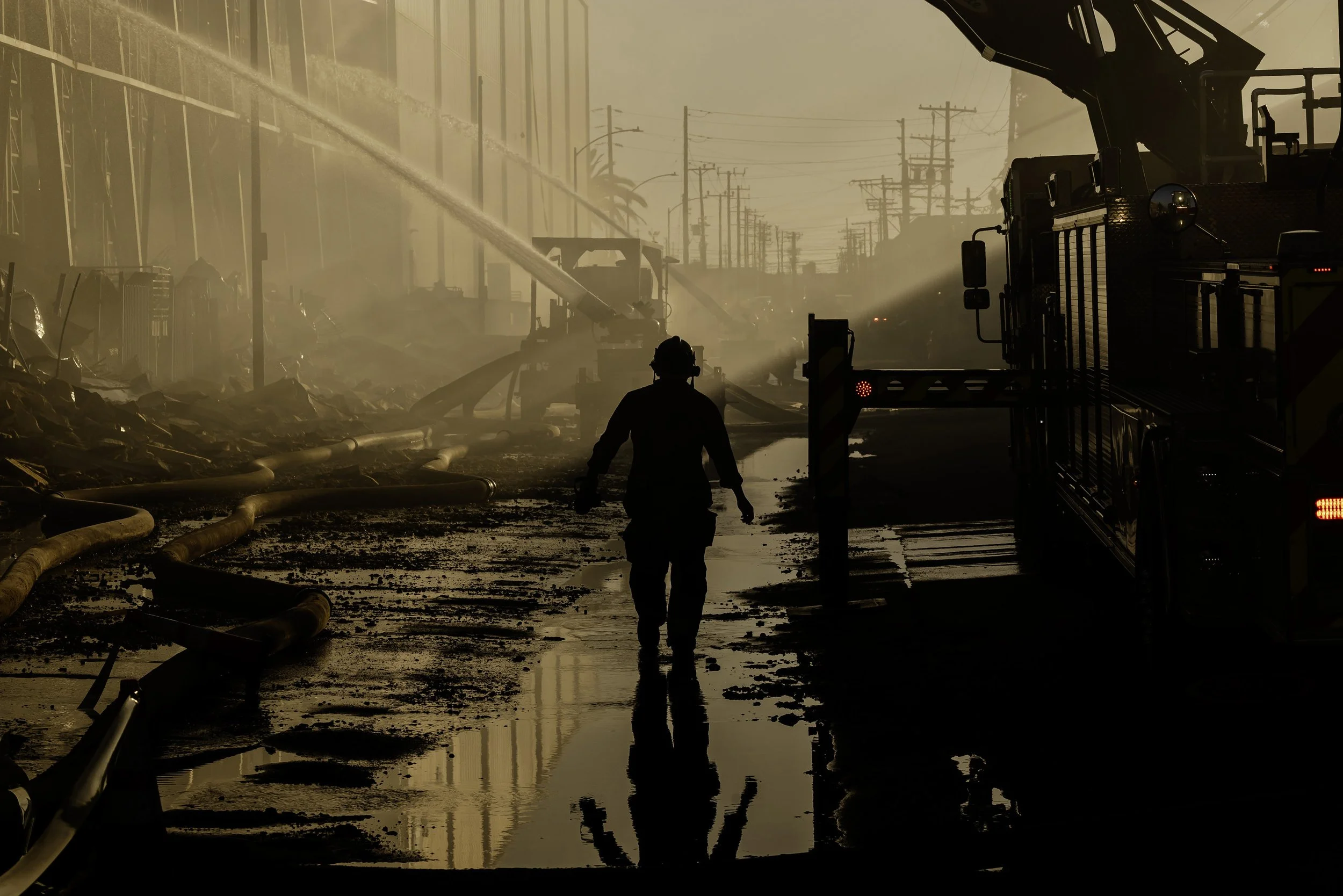 2nd_FIRE_Ted Soqui - Freelance_2nd.jpg