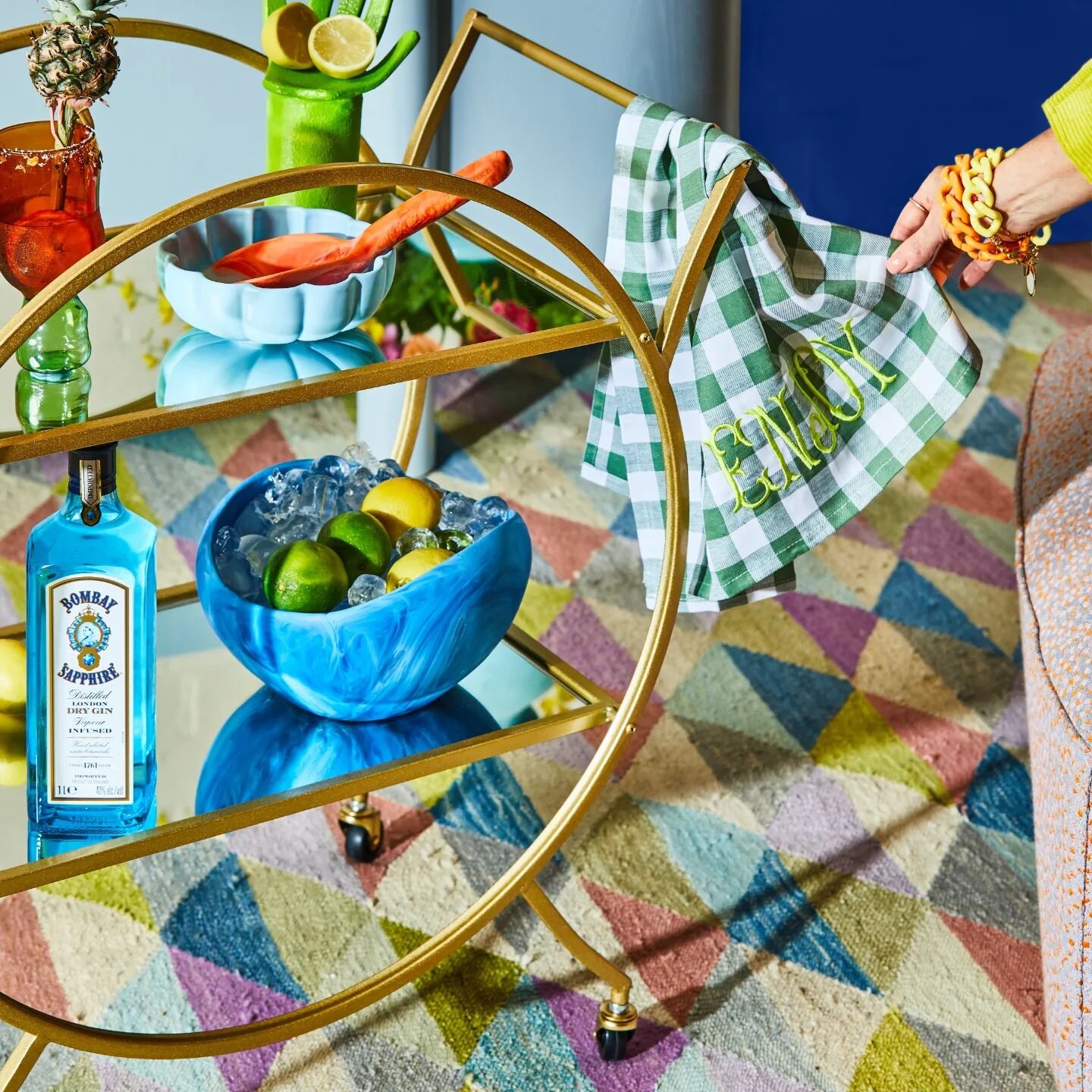 Gorgeously curated bar cart ready for your next dinner party. Win the three bottles of @bombaysapphire_au , the bar cart and everything on it, link to enter over at @greenhouseinteriors 
Photography by me x
Styled by @greenhouseinteriors @bowersnest_