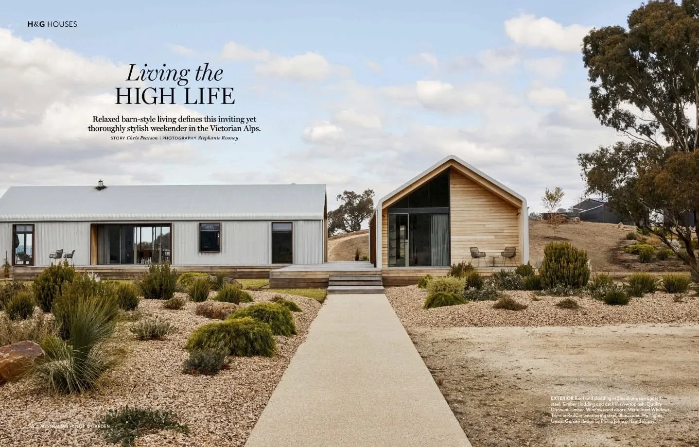 Featured in the current @houseandgarden is @siesta.home Strath Creek farmhouse. A relaxed barn-style weekender with a breath taking view from every window.

Designed thoughtful with longevity and the environment in mind 🌞

Interior designer @siesta.