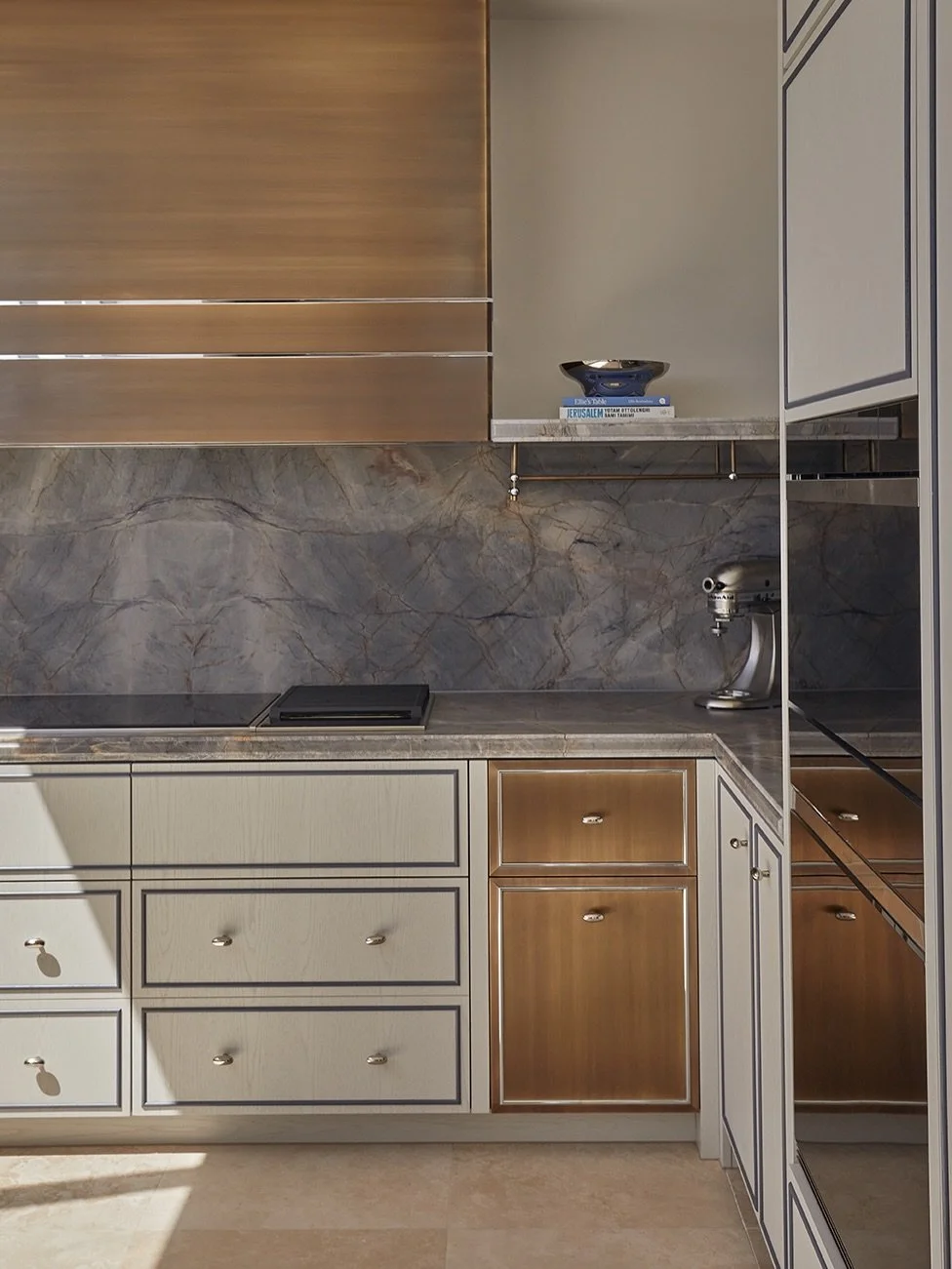 The details are everything. Nothing is missed. Checkout those power outlets and the profile details on the cabinet doors. 

Custom cabinetry by the in-house design team at @touchwoodkitchens paired with @zipwater_, @subzerowolfaust, @spiggy_aus and @