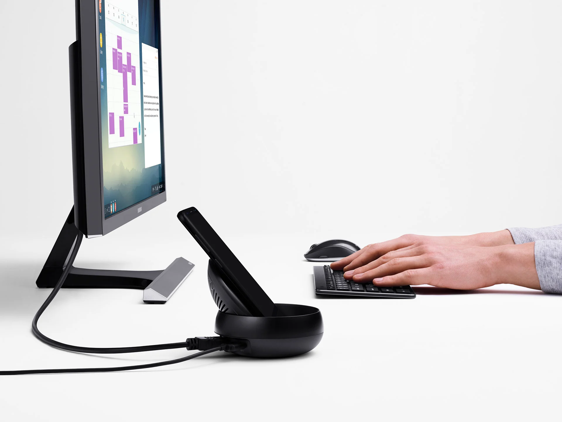 Samsung_Galaxy_S8_Stills_DeX_Keyboard.jpg