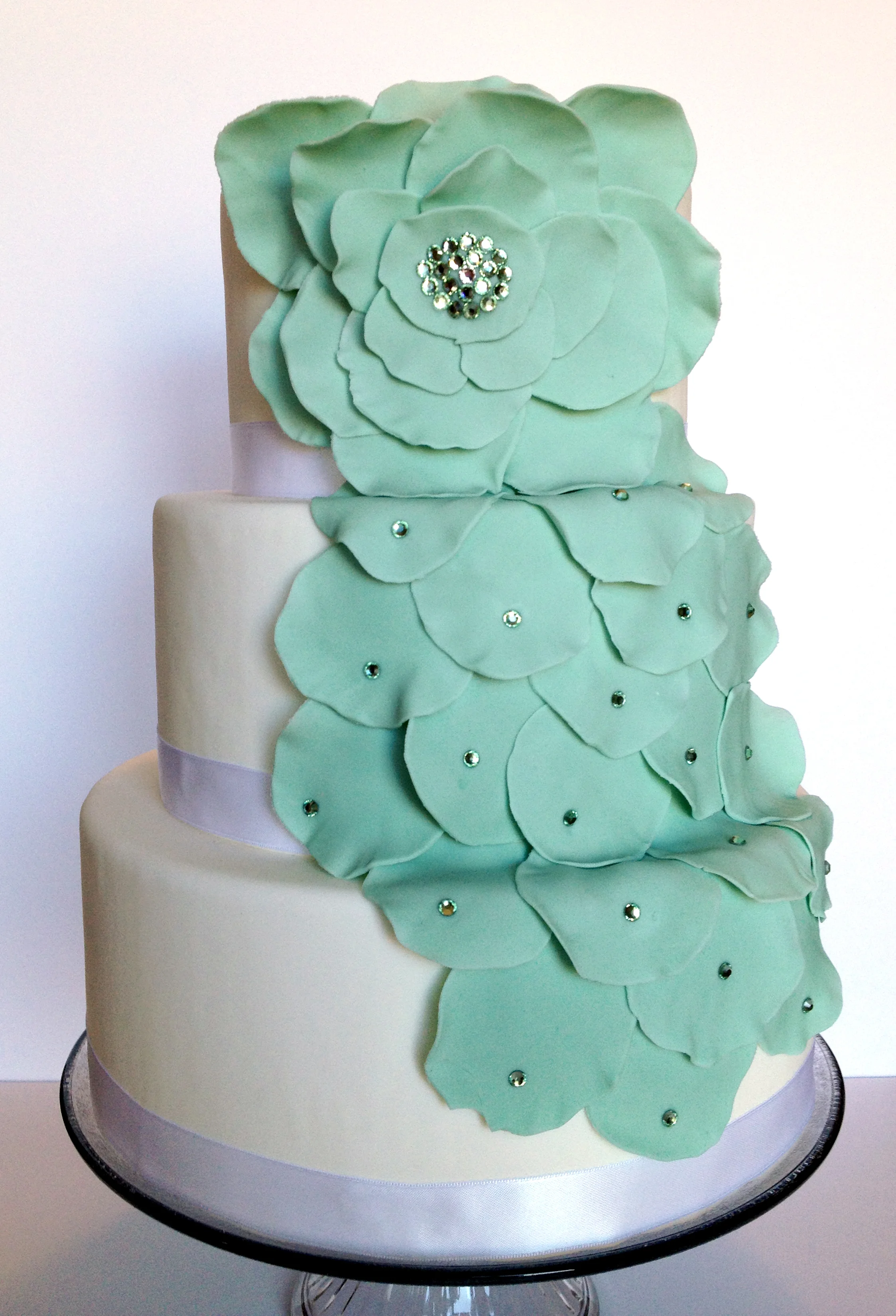 FlowerPetalTierWeddingCake.jpg
