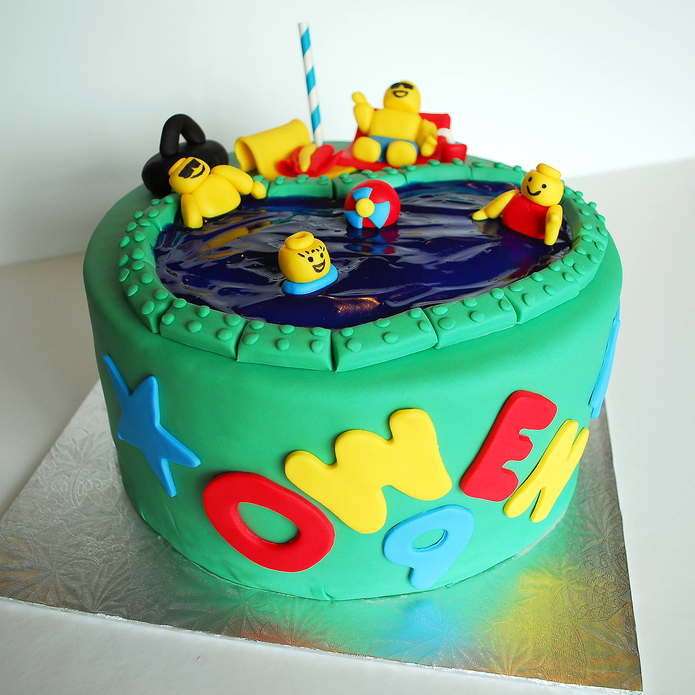 LegoPartyCake.jpg