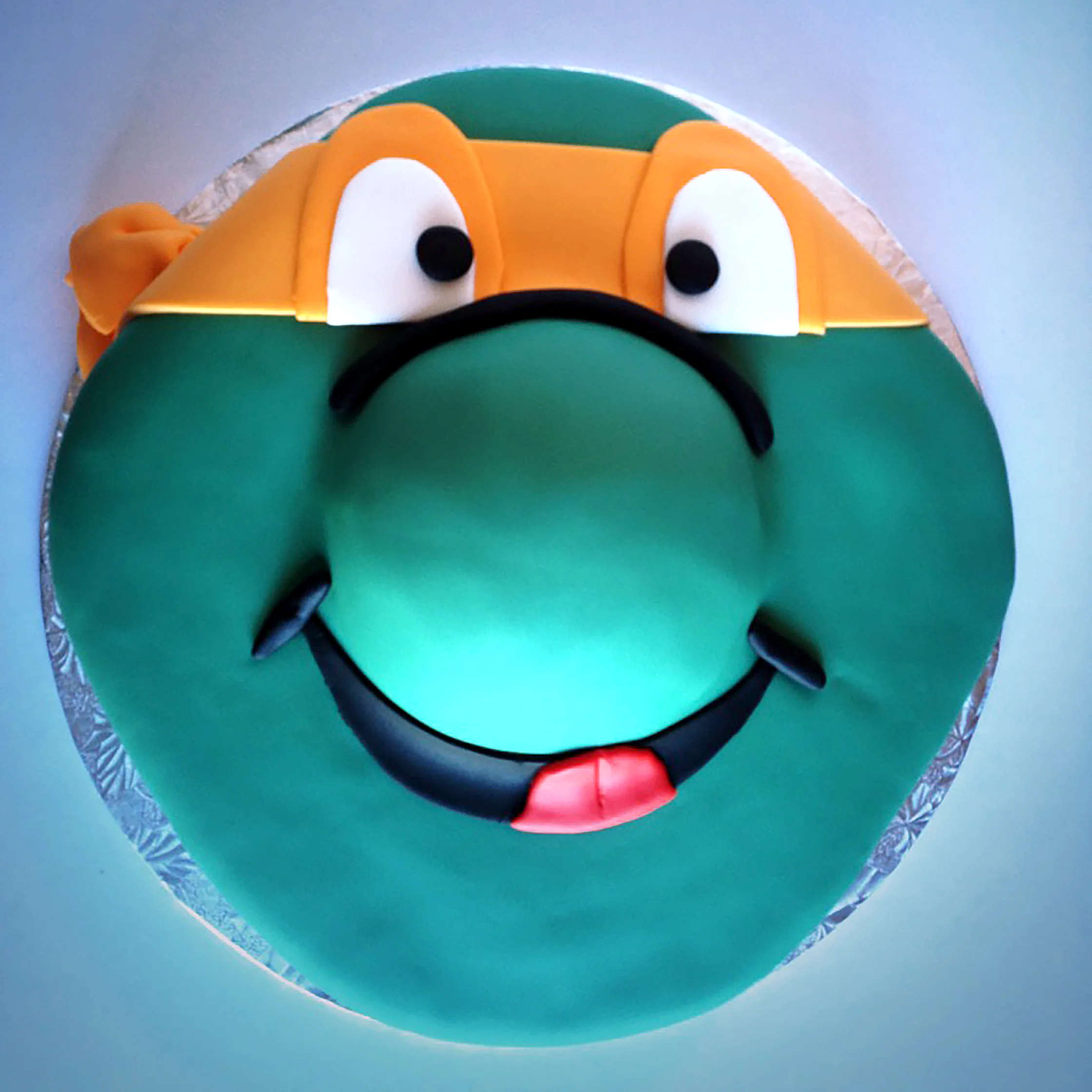 TeenageMutantNinjaTurtleMichaelangeloCake.jpg