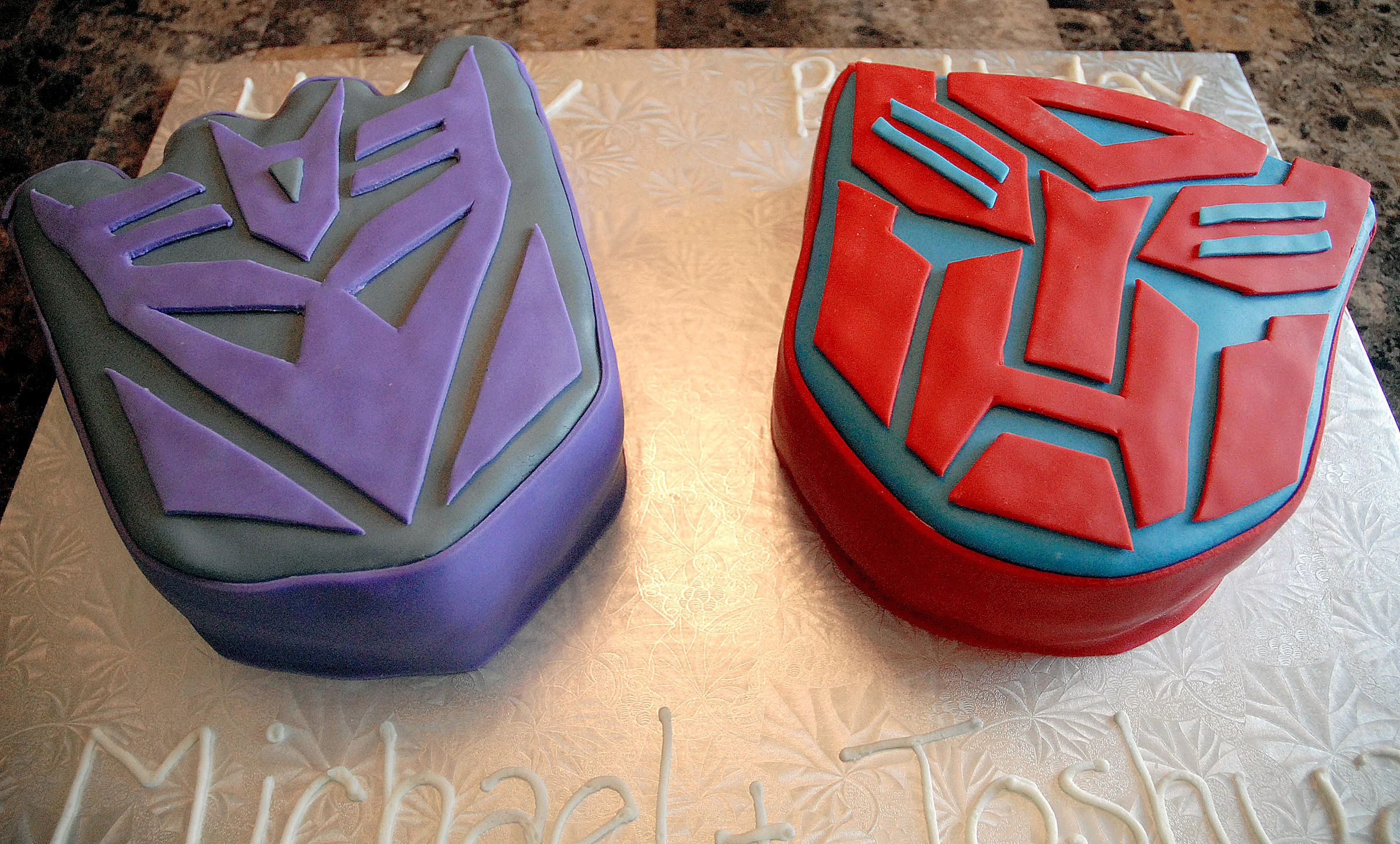 AutobotDecepticonTransformersCake.jpg