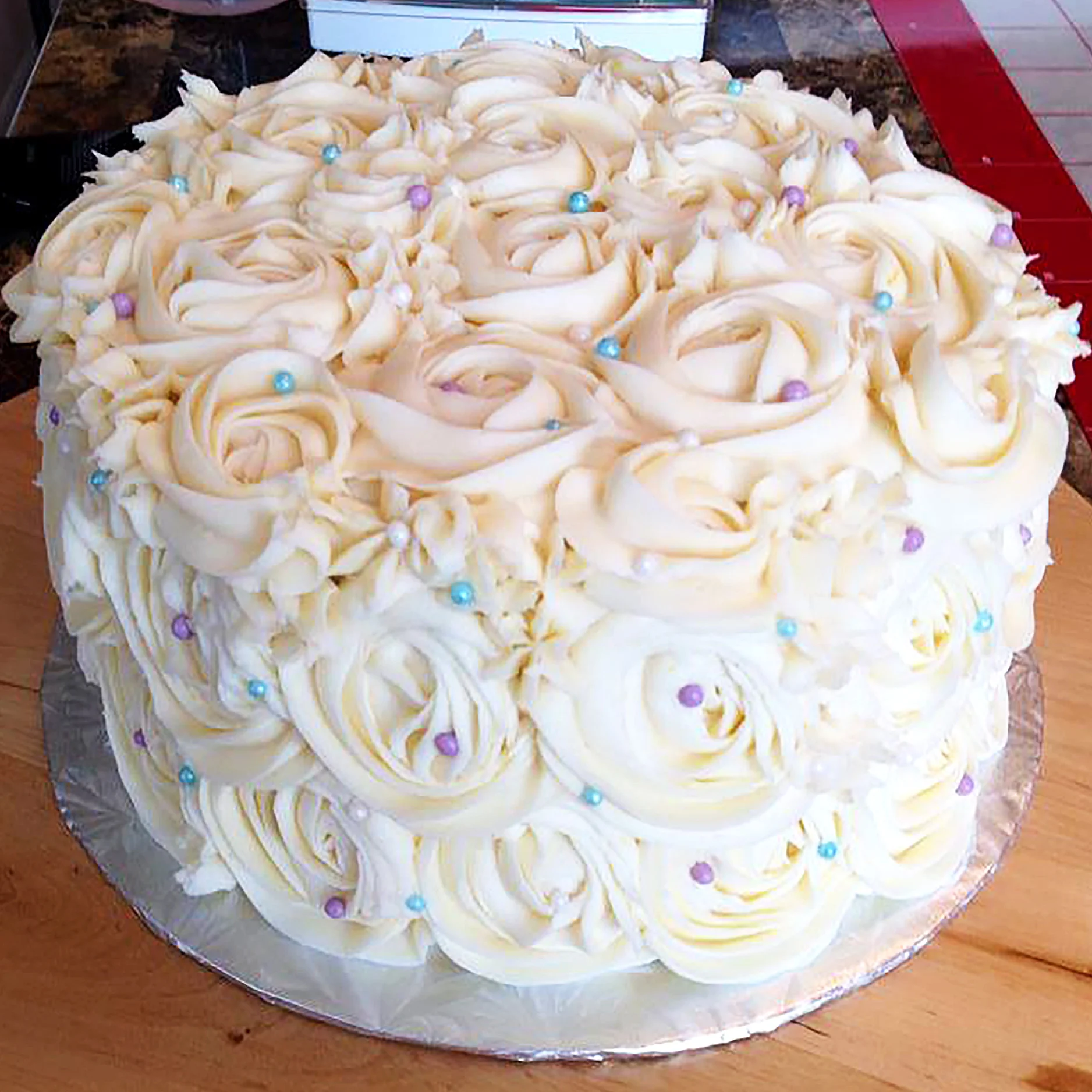 WhiteFlowerCake.jpg