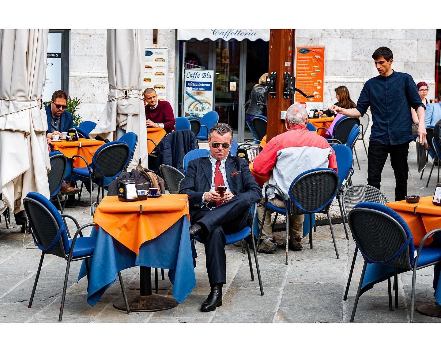 Perugia Caffetteria - Perugia, Italy - 2019

#nilevinczphotography #nikonnofilter #yourshotphotographer #streetphotography #travelphotography #sweetstreetbeat #life_is_street #peopleinplaces #urbanlandscapes #photocinematica #eyeshotmag #madewithligh