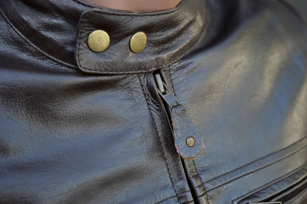 Brown-Middle-Zip---collar.jpg
