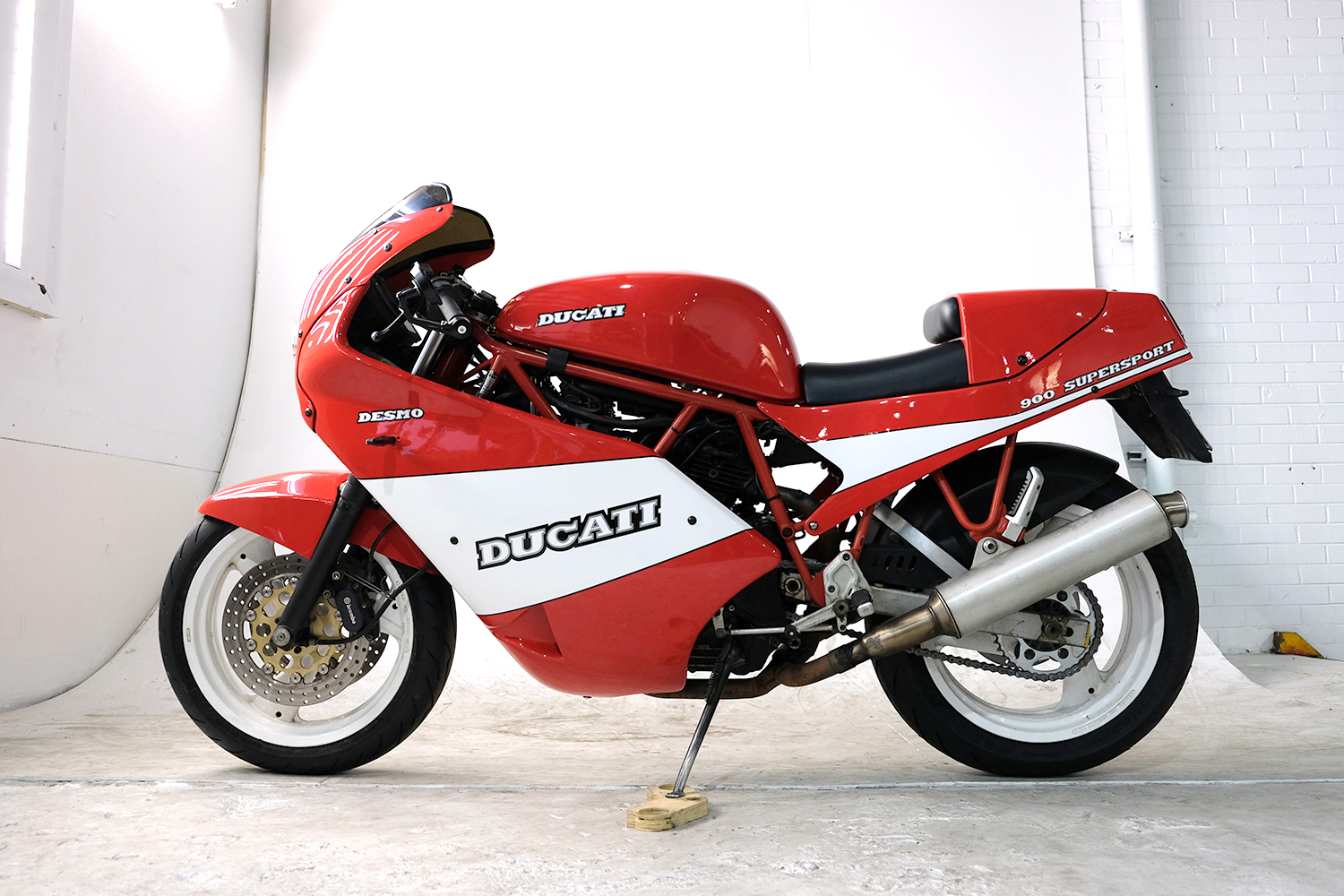 Ducati Desmo_0027_DSCF1461.jpg