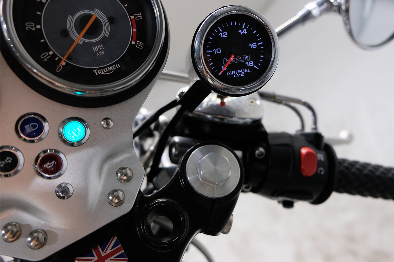 2007 Triumph T100 CafeRacer_0030_DSCF2222.jpg
