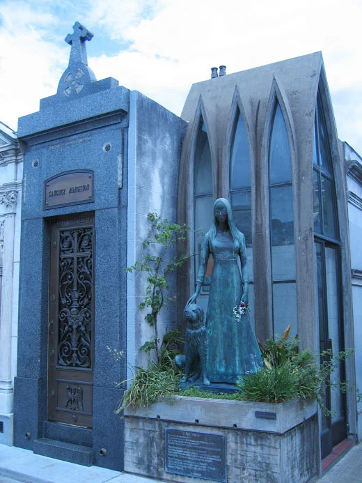Recoleta Cemetary 19.jpg