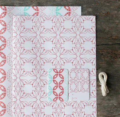 FEMININE gift wrap pack