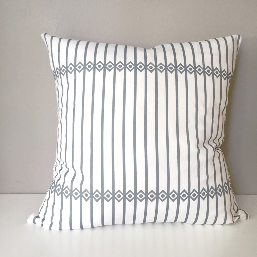 ColosseumSeaweed_20pillow.jpg