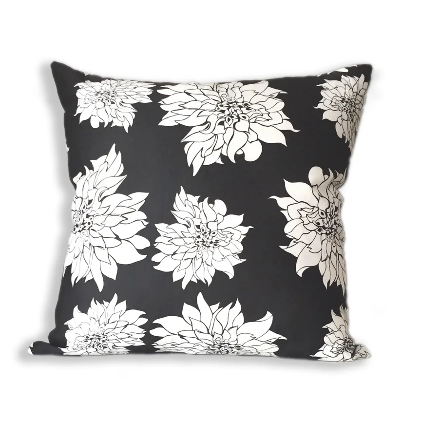 VillaBlack_20pillow.jpg