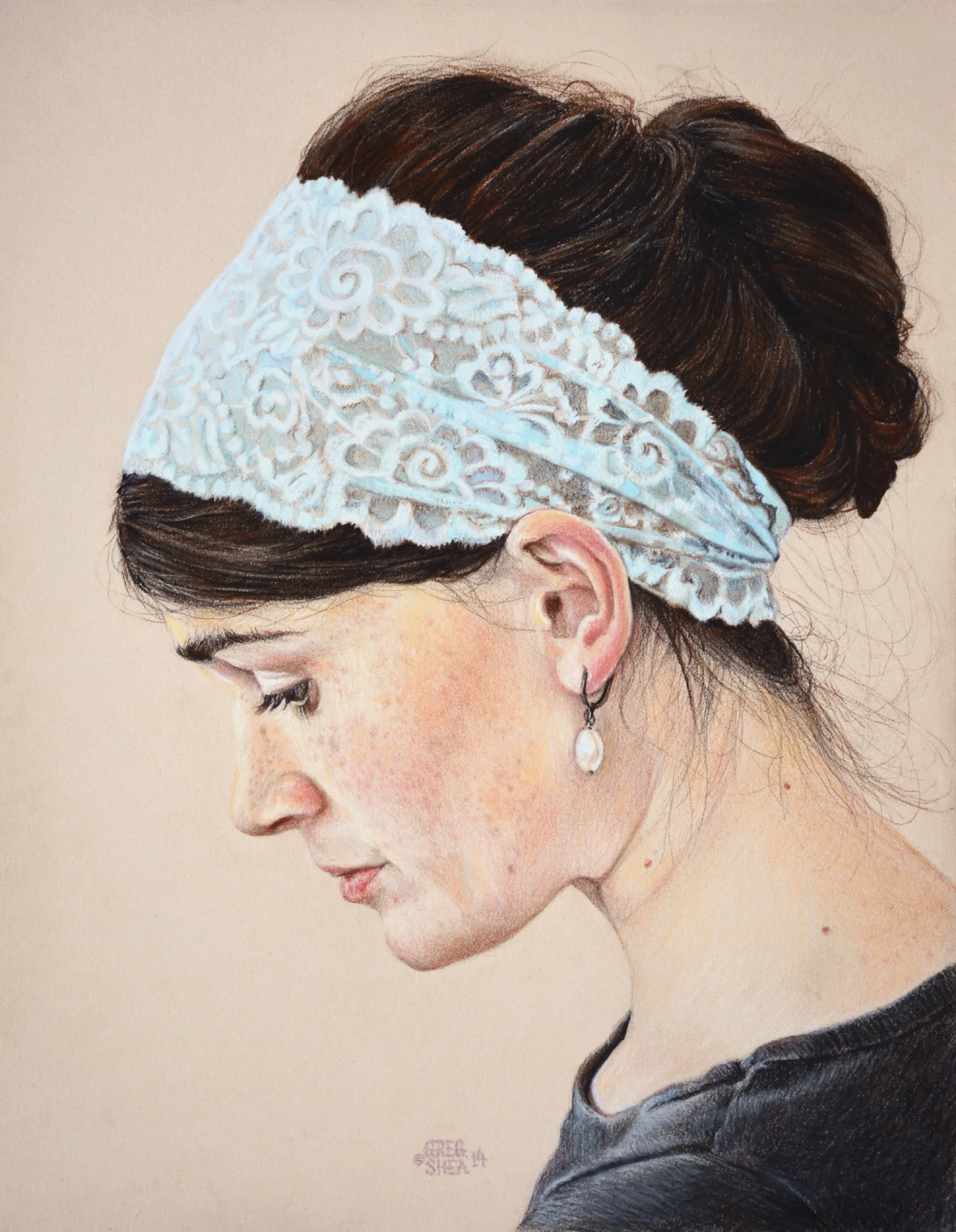 Grace , 2014. Pastel pencil on toned paper. Private collection. 