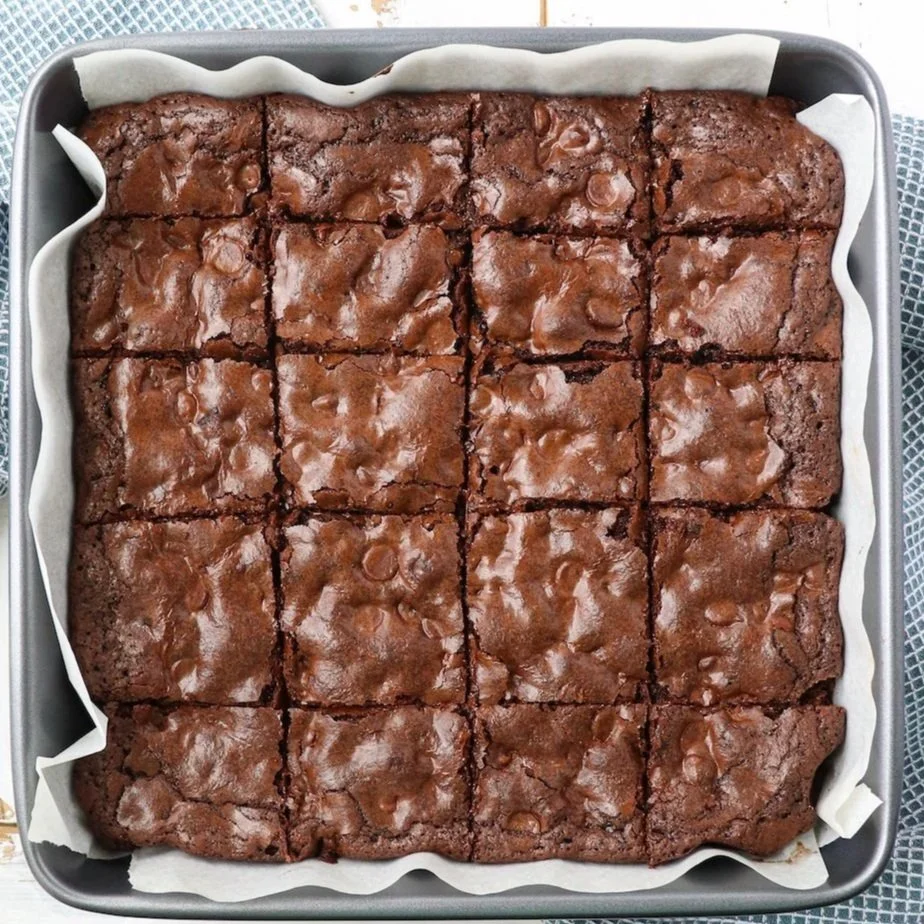 Fudgy-Chocolate-Brownies-4.jpg