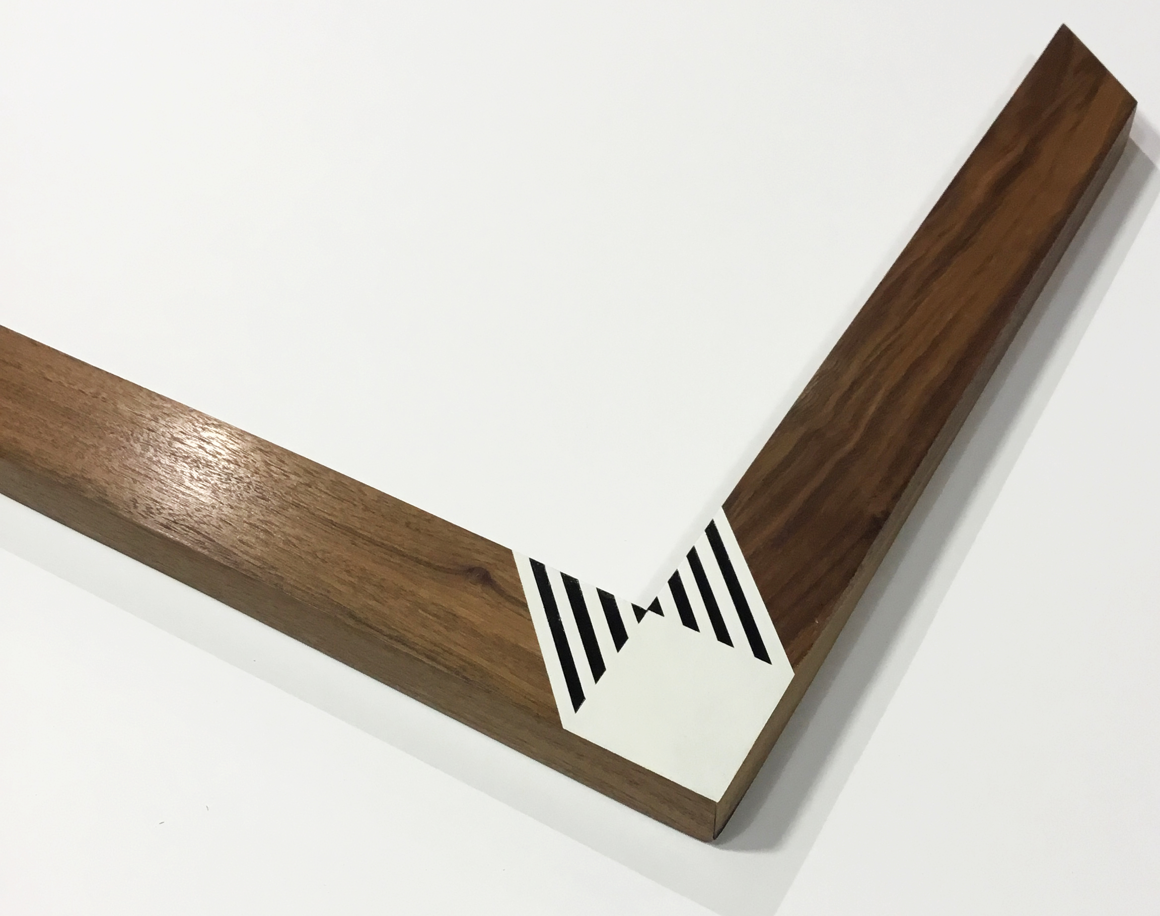 COBRA COMMAND C2 1.5" walnut with white and black corner