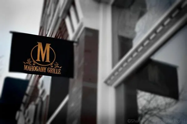 MG_Bw Sign copy.jpg