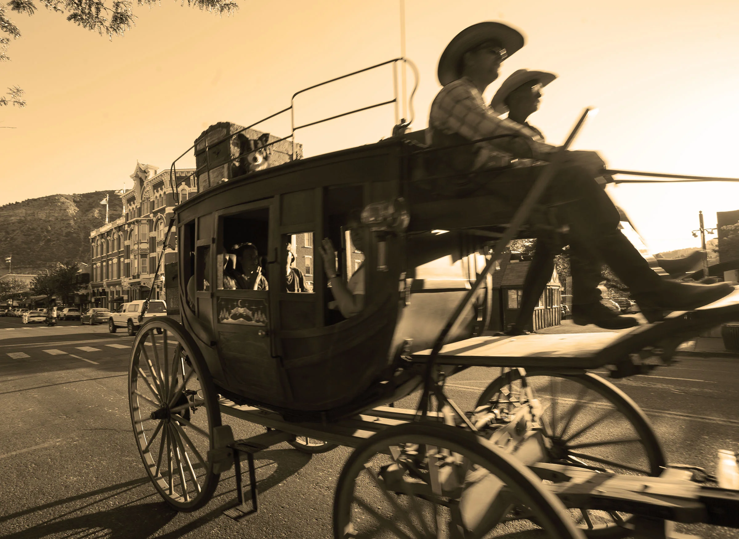 SH_ExtCarriage_Sepia.jpg