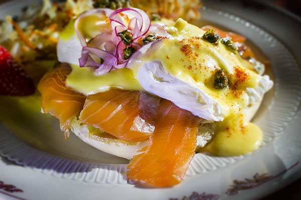 MG)_Breakfast_SalmonBenedict1_SM_ss.jpg