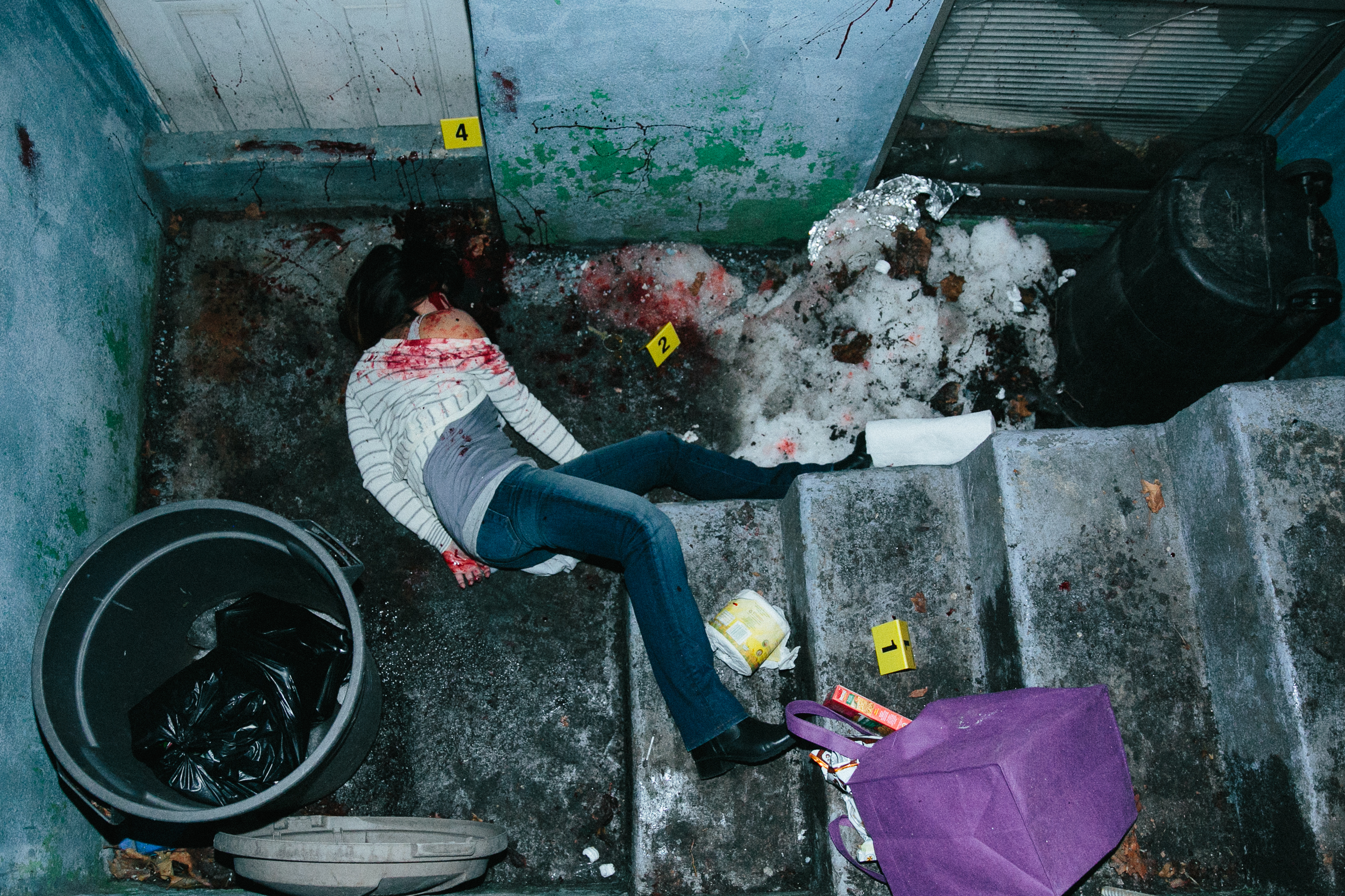 ELEMENTARY_THREECRIMESCENES_CHRISTOPHERSAUNDERS620140220-582.jpg
