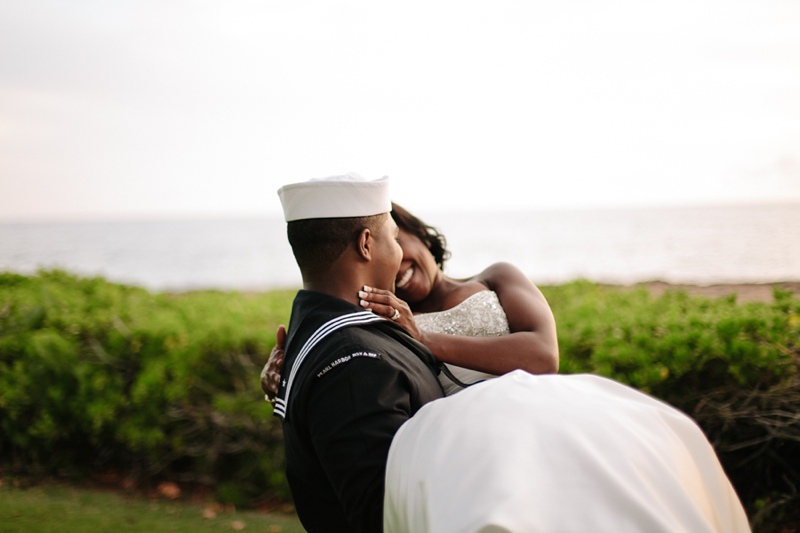 ciara-mack-secret-beach-oahu-intimate-wedding-18.jpg