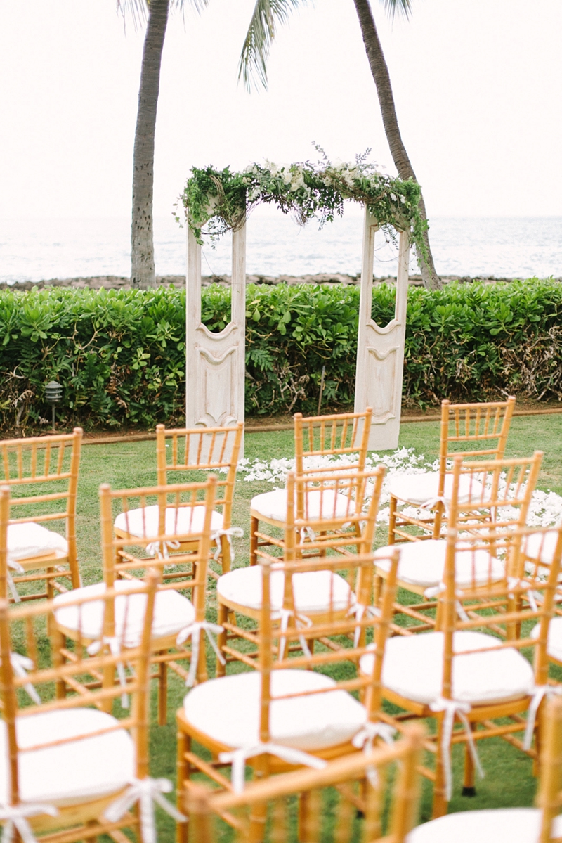 stylish-lanikuhonua-wedding-016.jpg