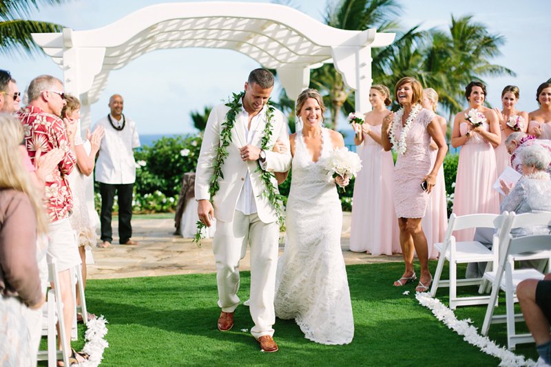 emily-mike-grand-hyatt-kauai-wedding-033.jpg