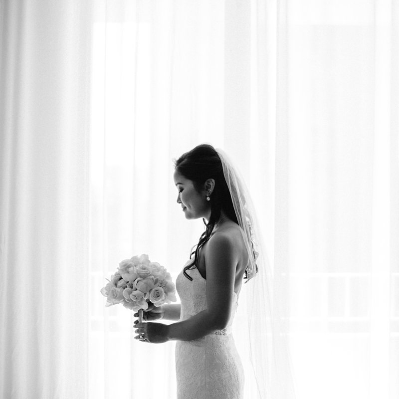 tim-shaina-wedding-the-modern-hawaii-021.jpg