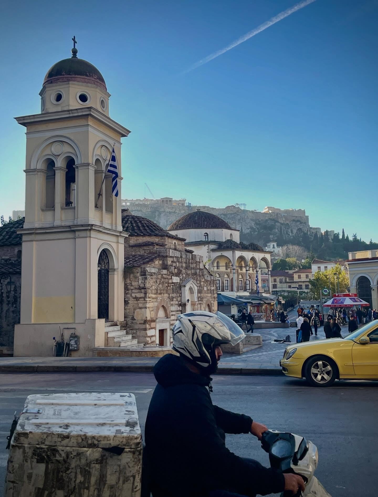 A glimpse of Athens , which opens your understanding of the Greek culture on the way to study art on Paros. #oilpaint #studyart #studyabroad