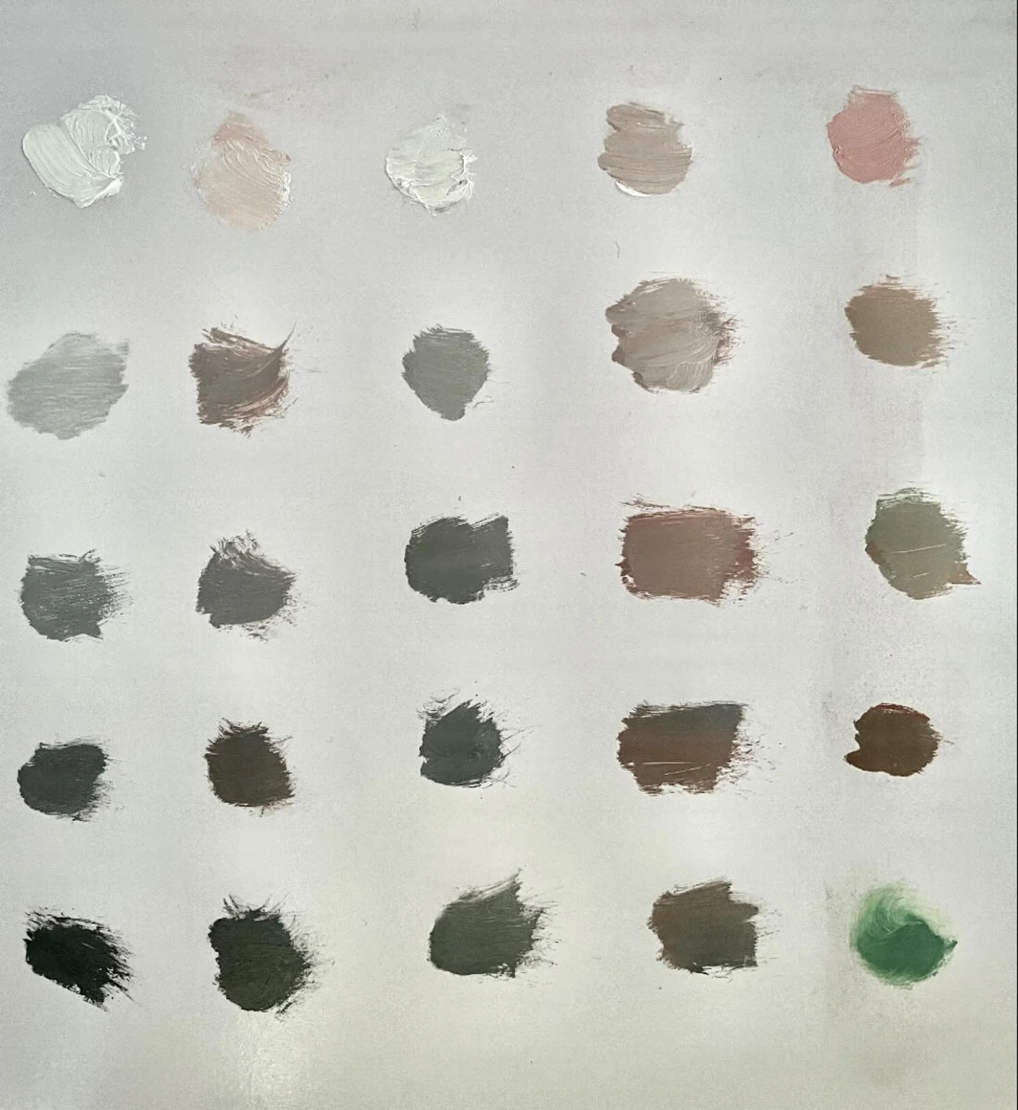 A series of colorful greys, made by adding ivory black and titanium white to prismatic color . They play a supportive and crucial role in making a composition hold together and express depth. #oilpainting #color #artlesson #studyart #learntopaint #gr