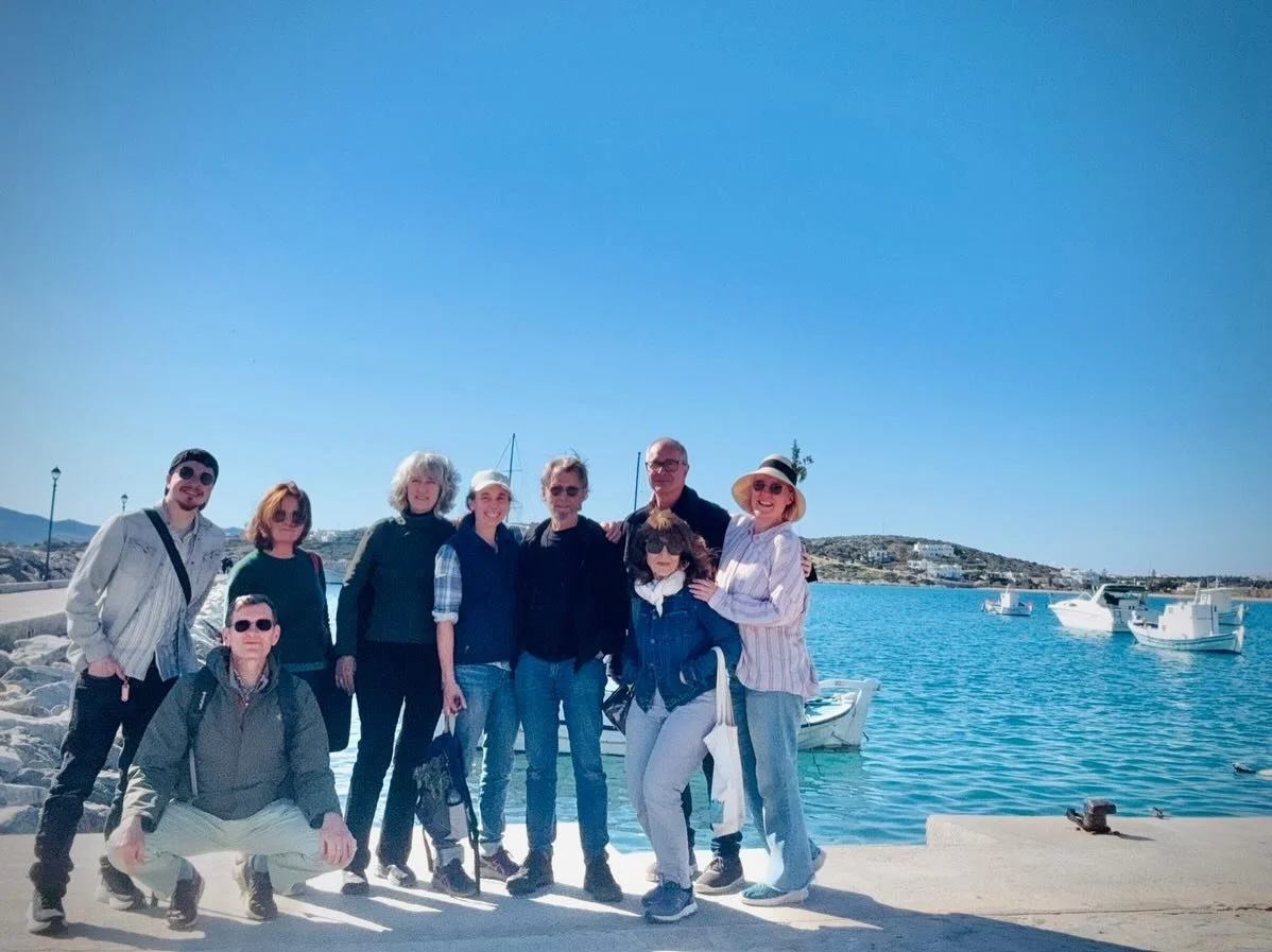 Lunch at the seaside with the residency artists.  #residencies #artists #paros #workshops #oilpainting