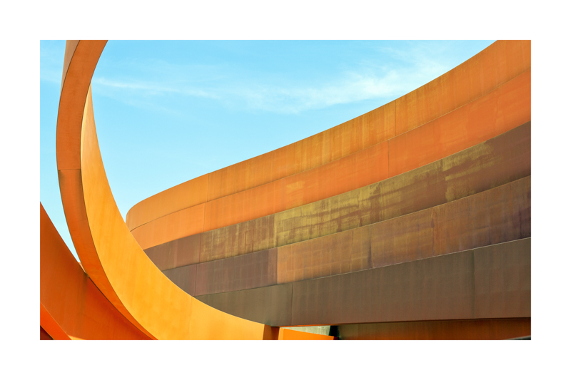 Holon 2013 © Miri Berlin Photography Limited Edition of 20 prints Signed & numbered on back Size: 20x30cm (8x12) Border: White, 2 cm 69 Euro (worldwide shipping included)