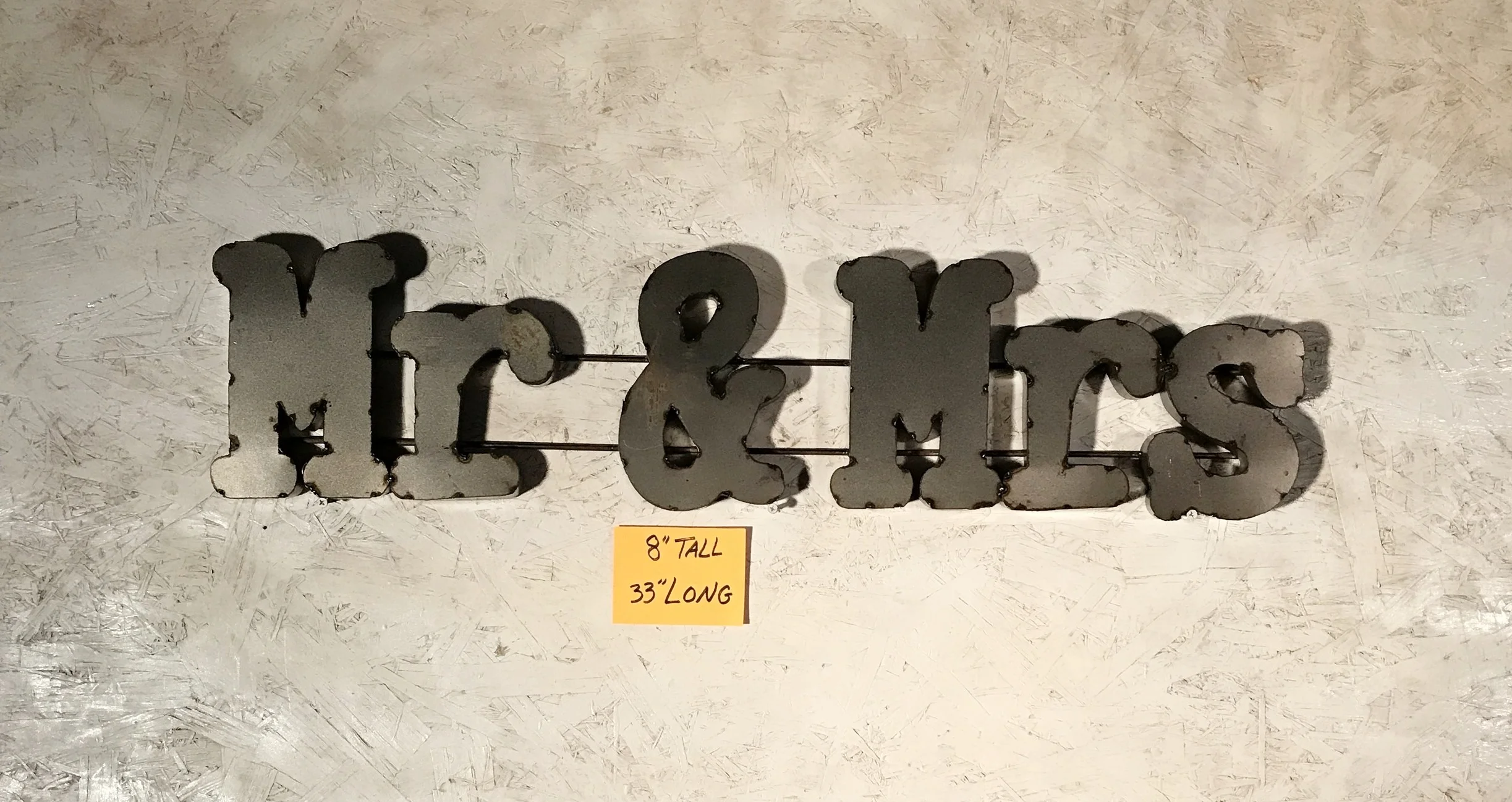 Jamie's phone WEBSITE 3354.JPG