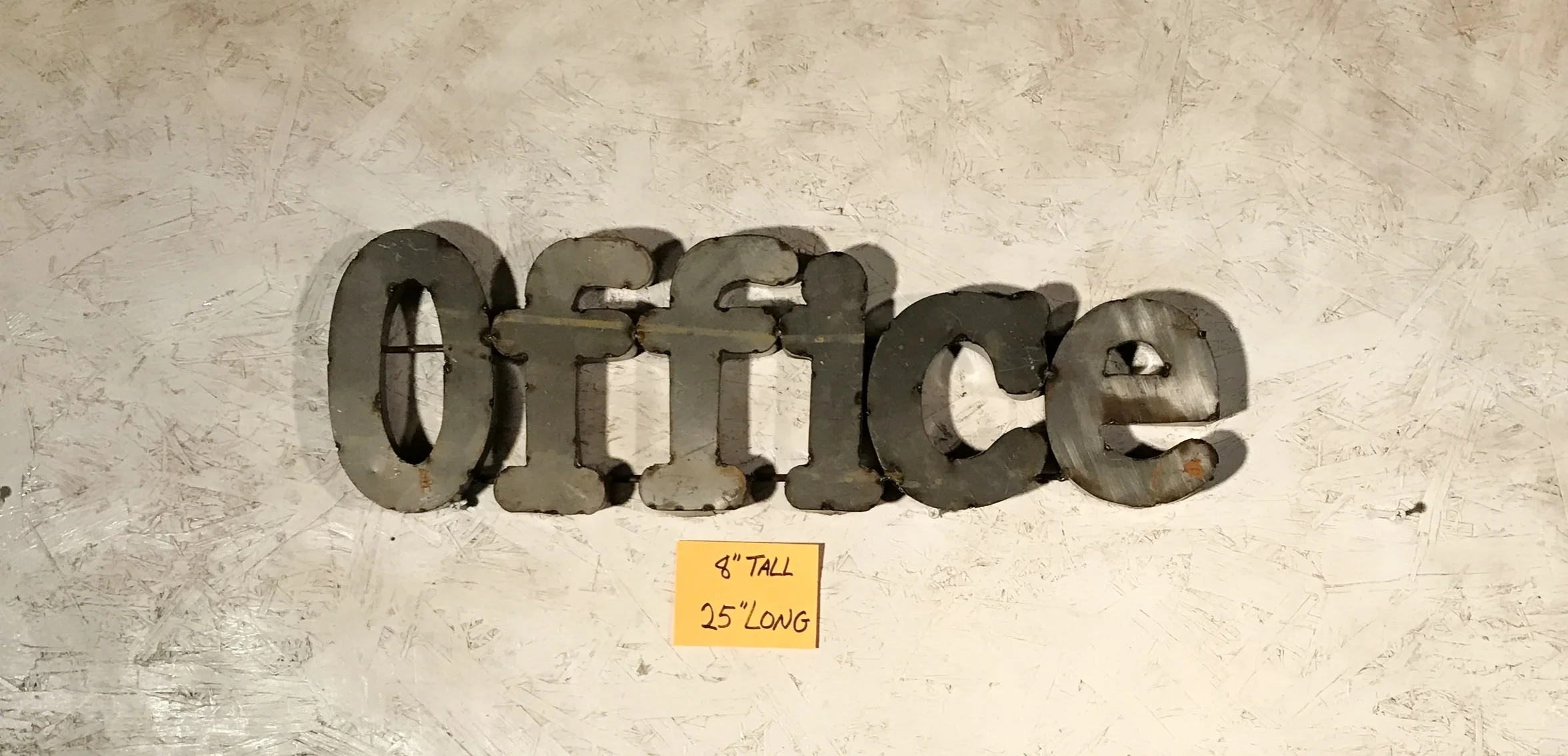 Jamie's phone WEBSITE 3366.JPG