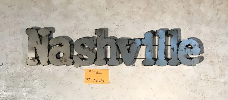 Jamie's phone WEBSITE 3411.JPG